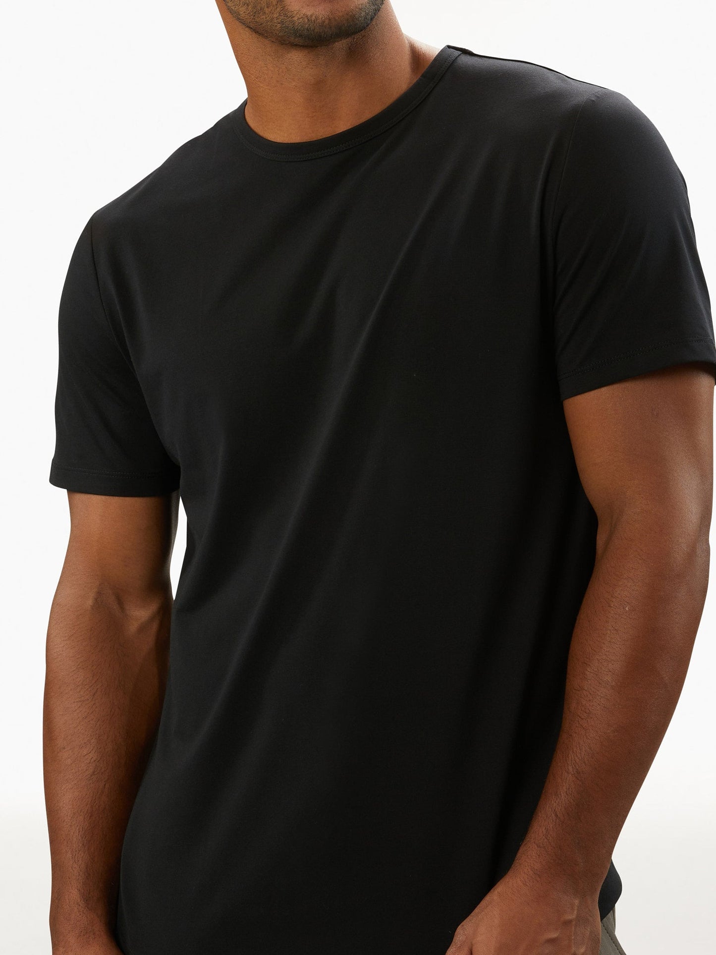 AO Universal Curve-Hem Tee