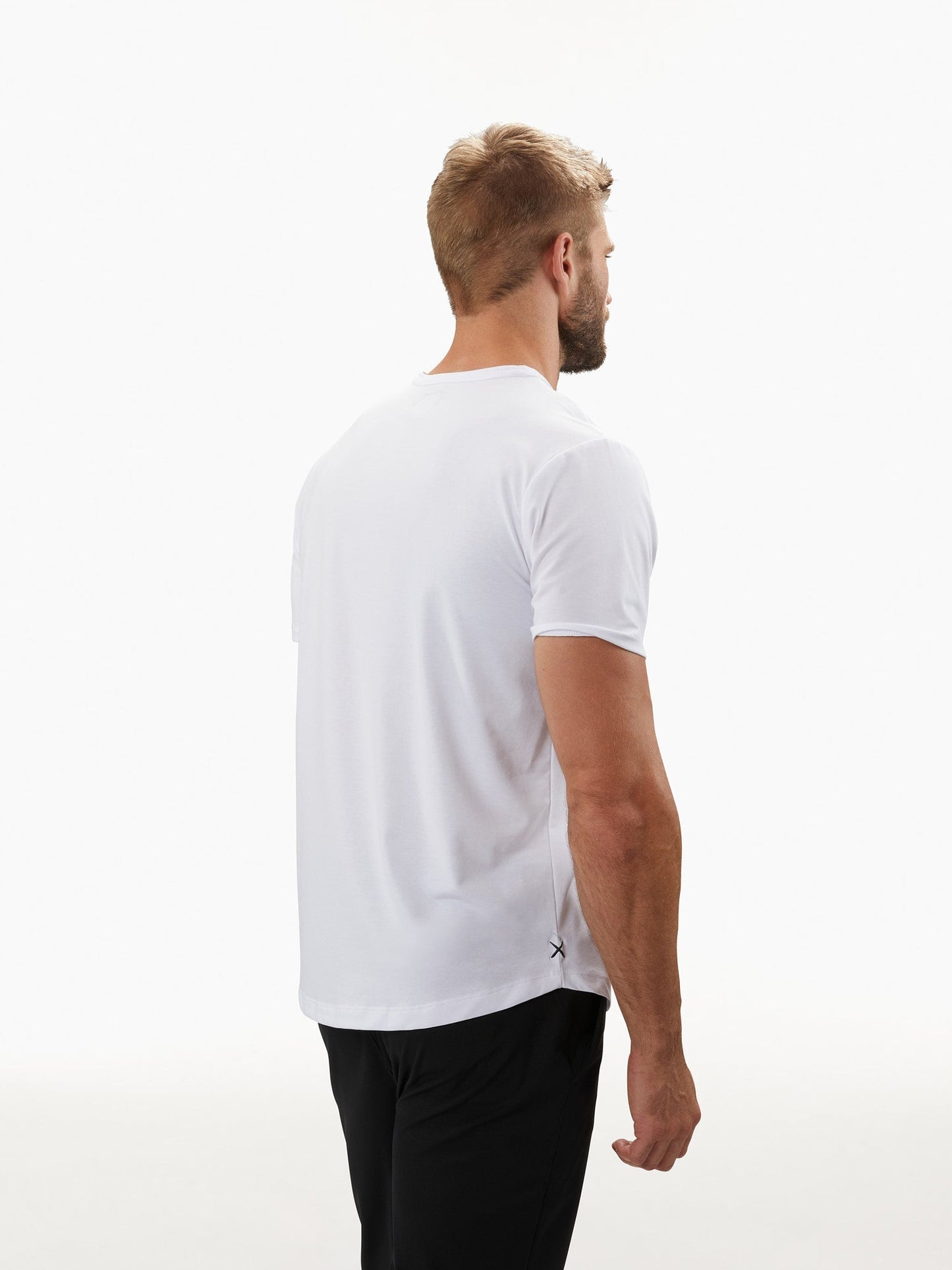 AO Universal Curve-Hem Tee