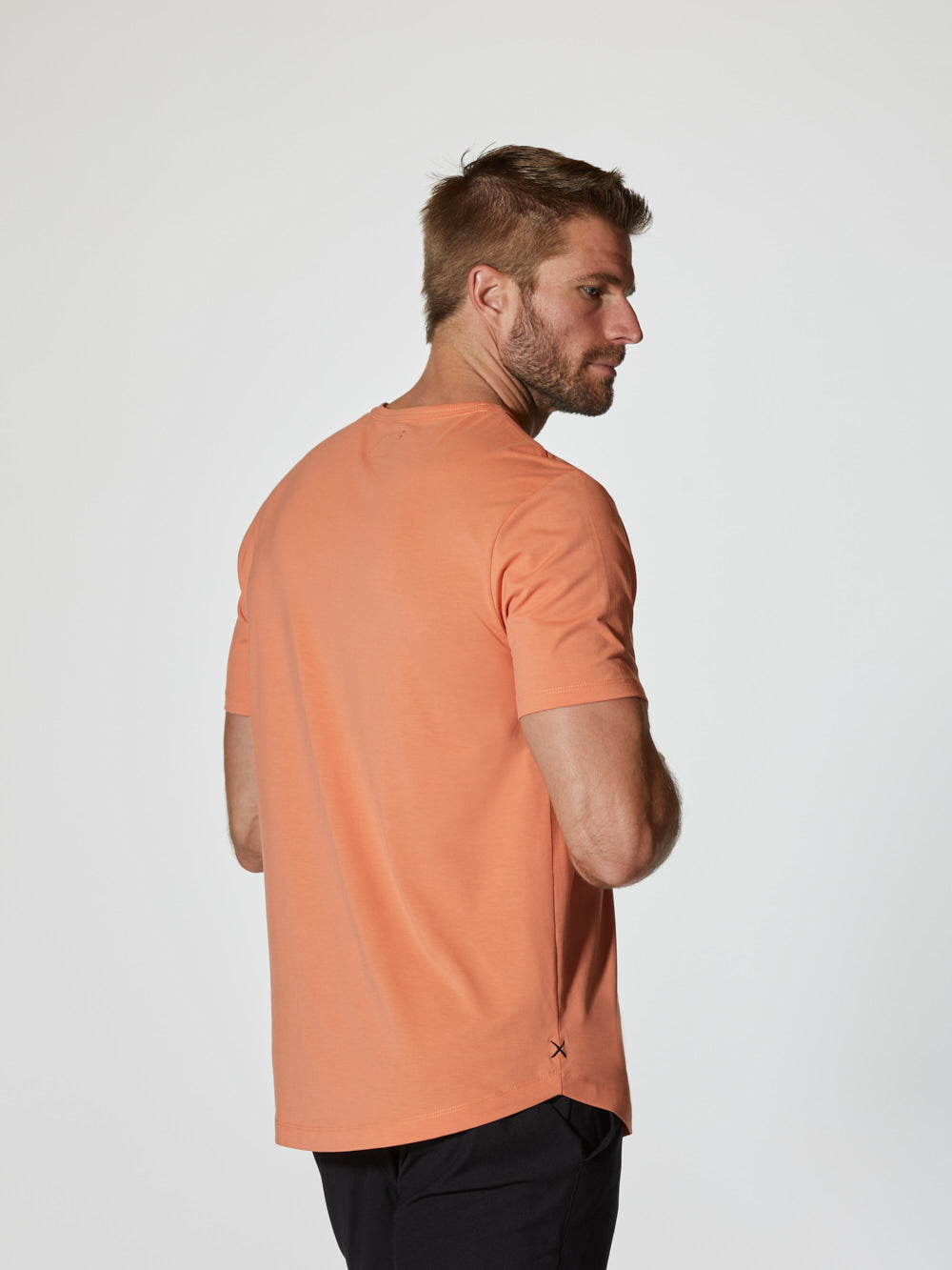 AO Universal Curve-Hem Tee