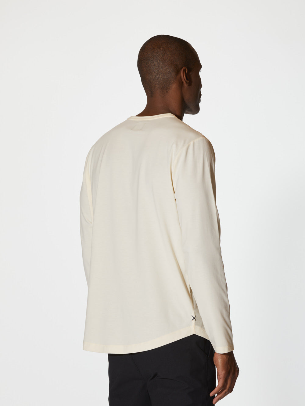 AO Universal Long Sleeve Curve-Hem Tee