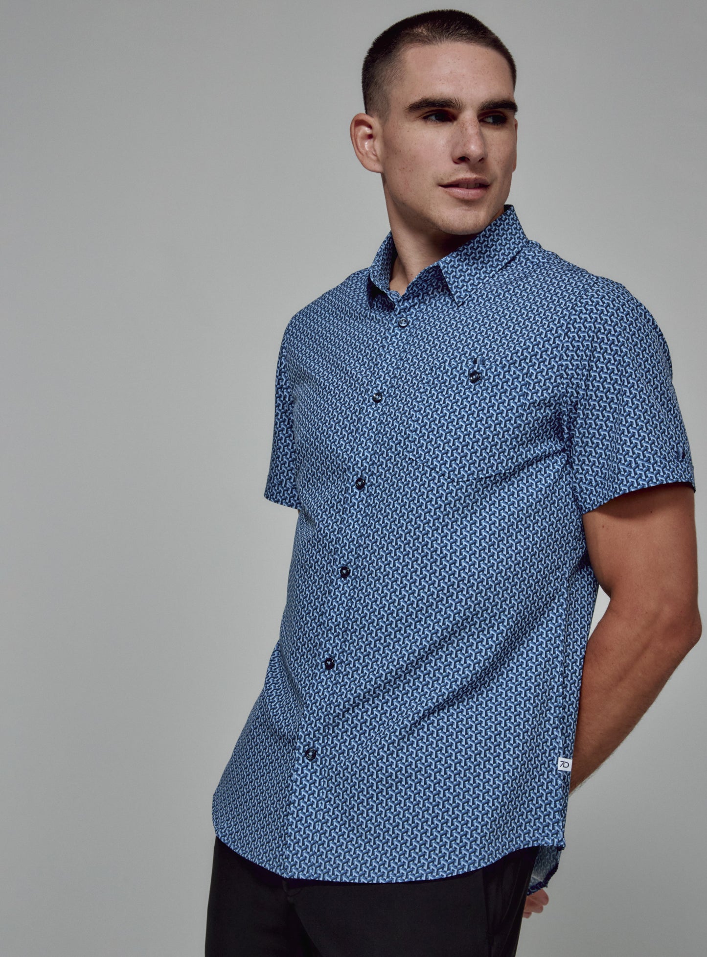 navy-7814
