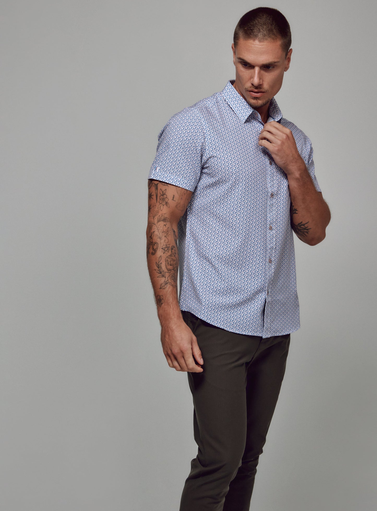 white-7814