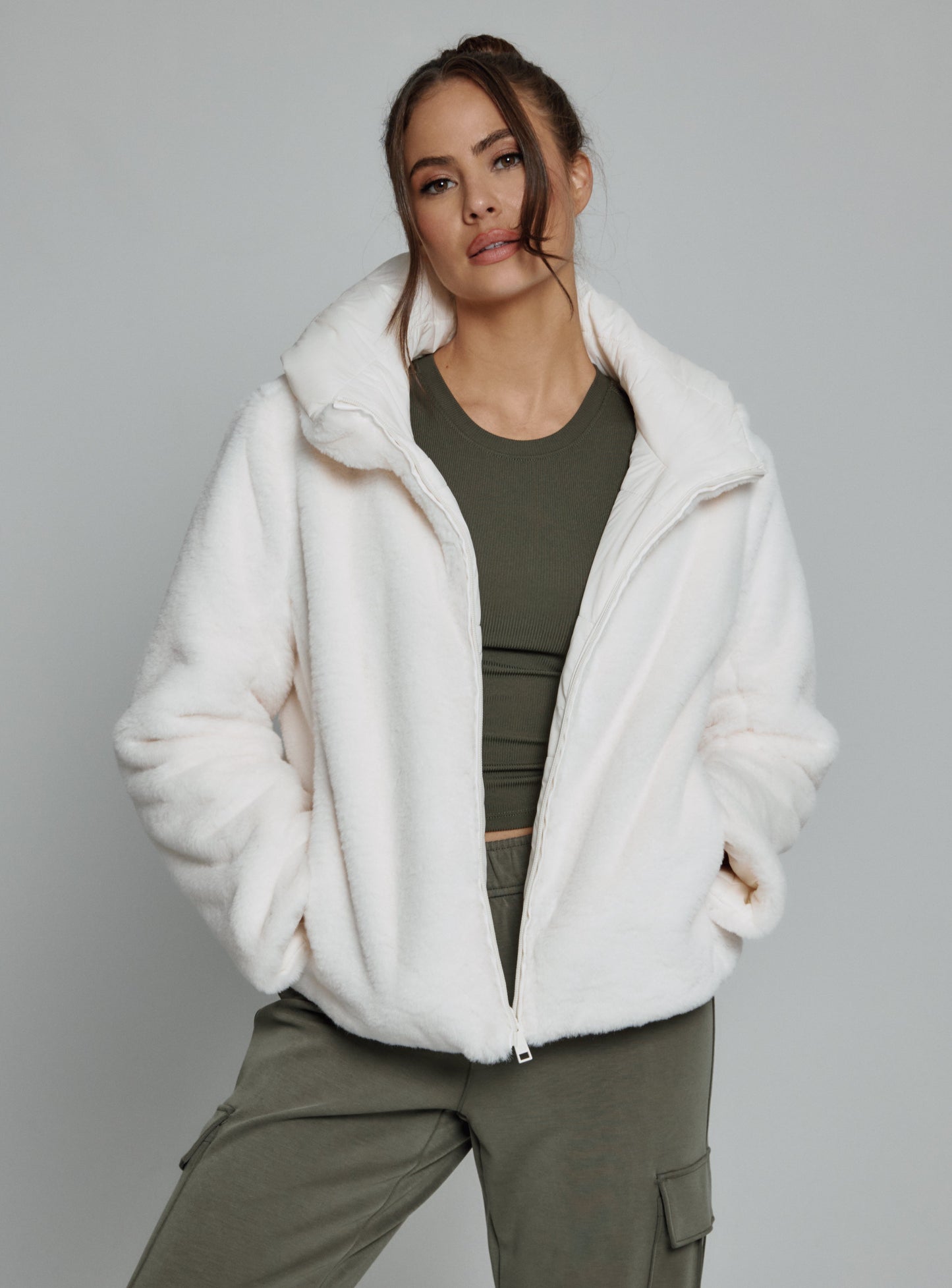 ivory-9022