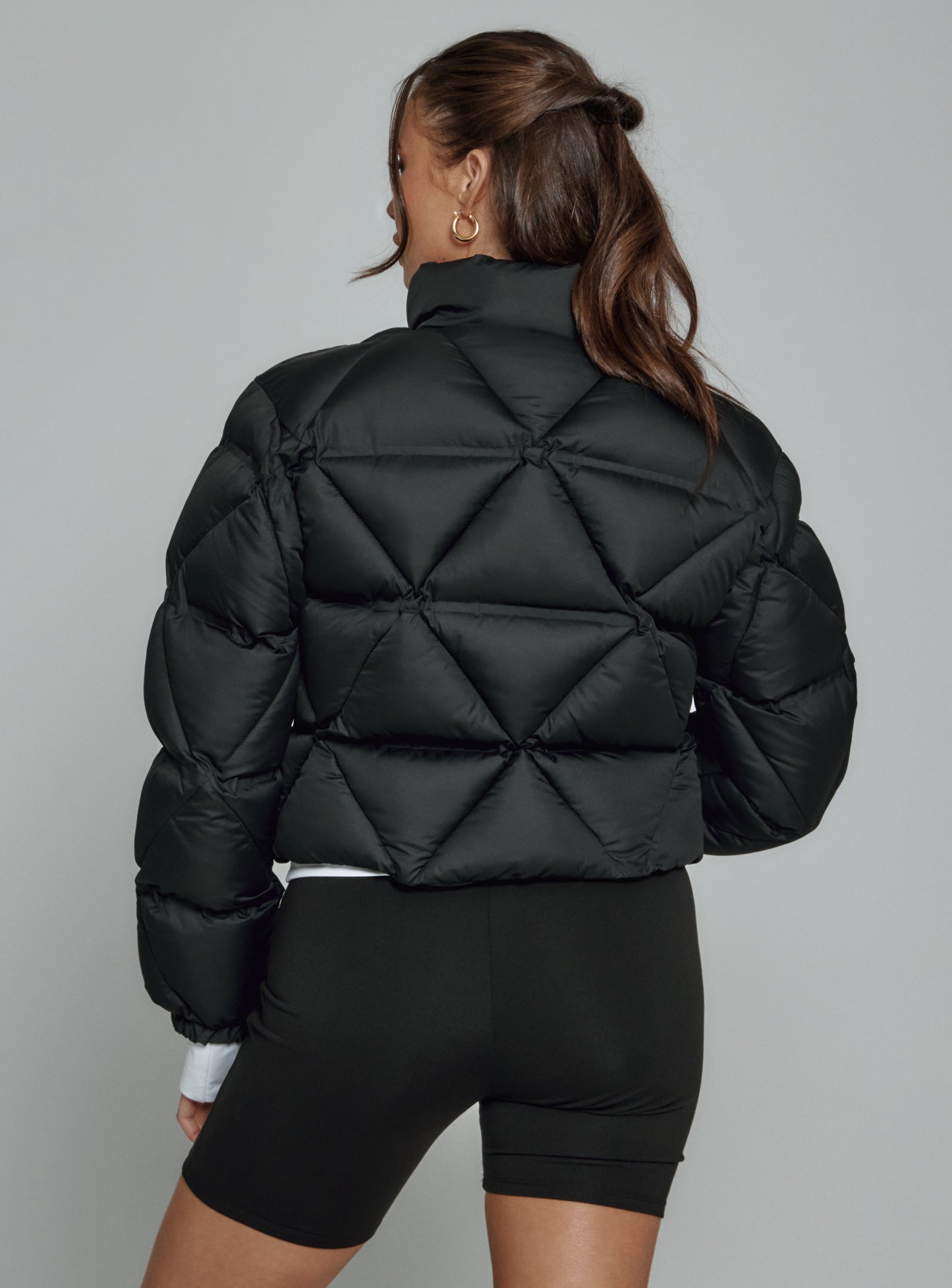 black-9037
