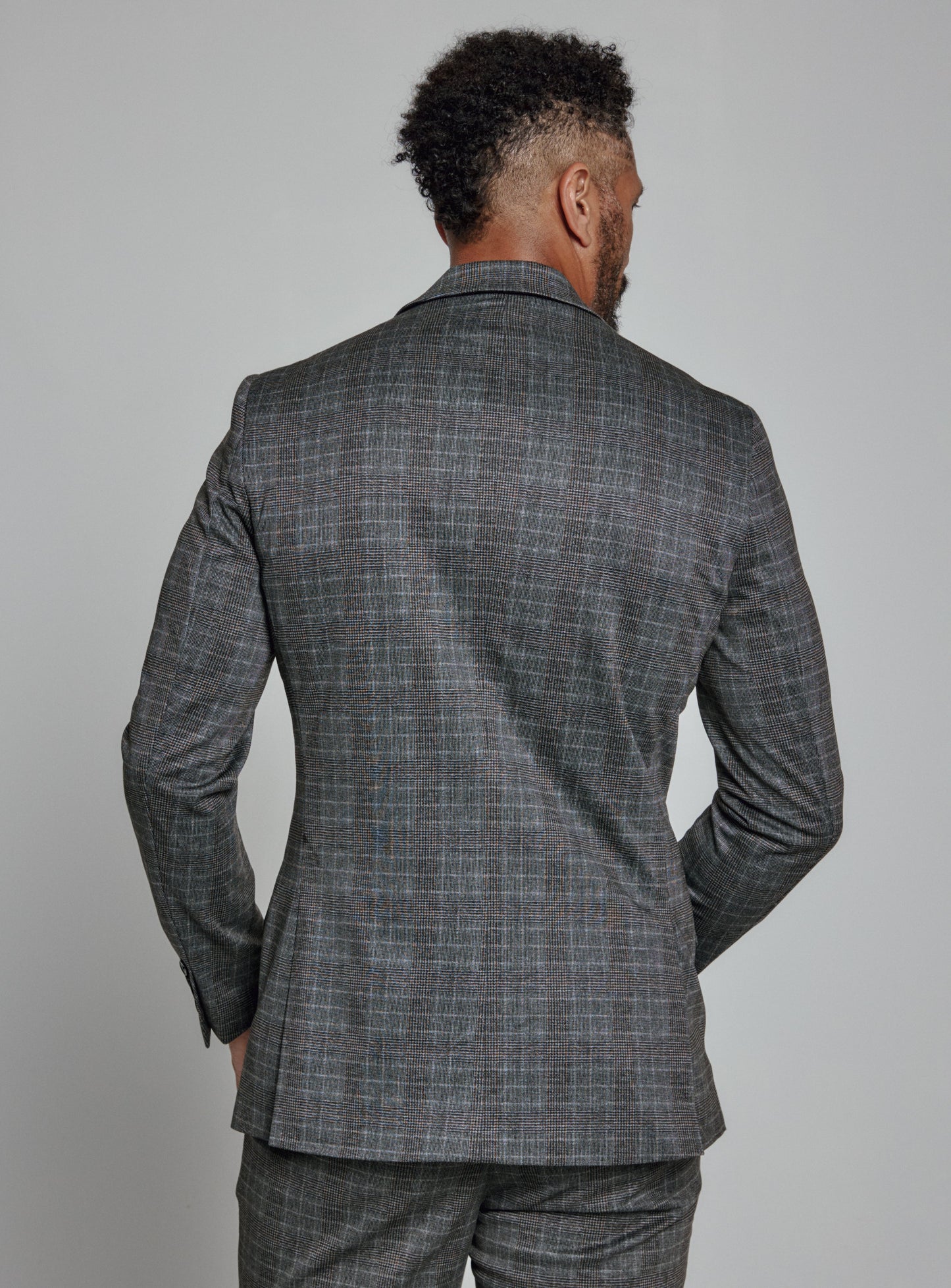 black-9070