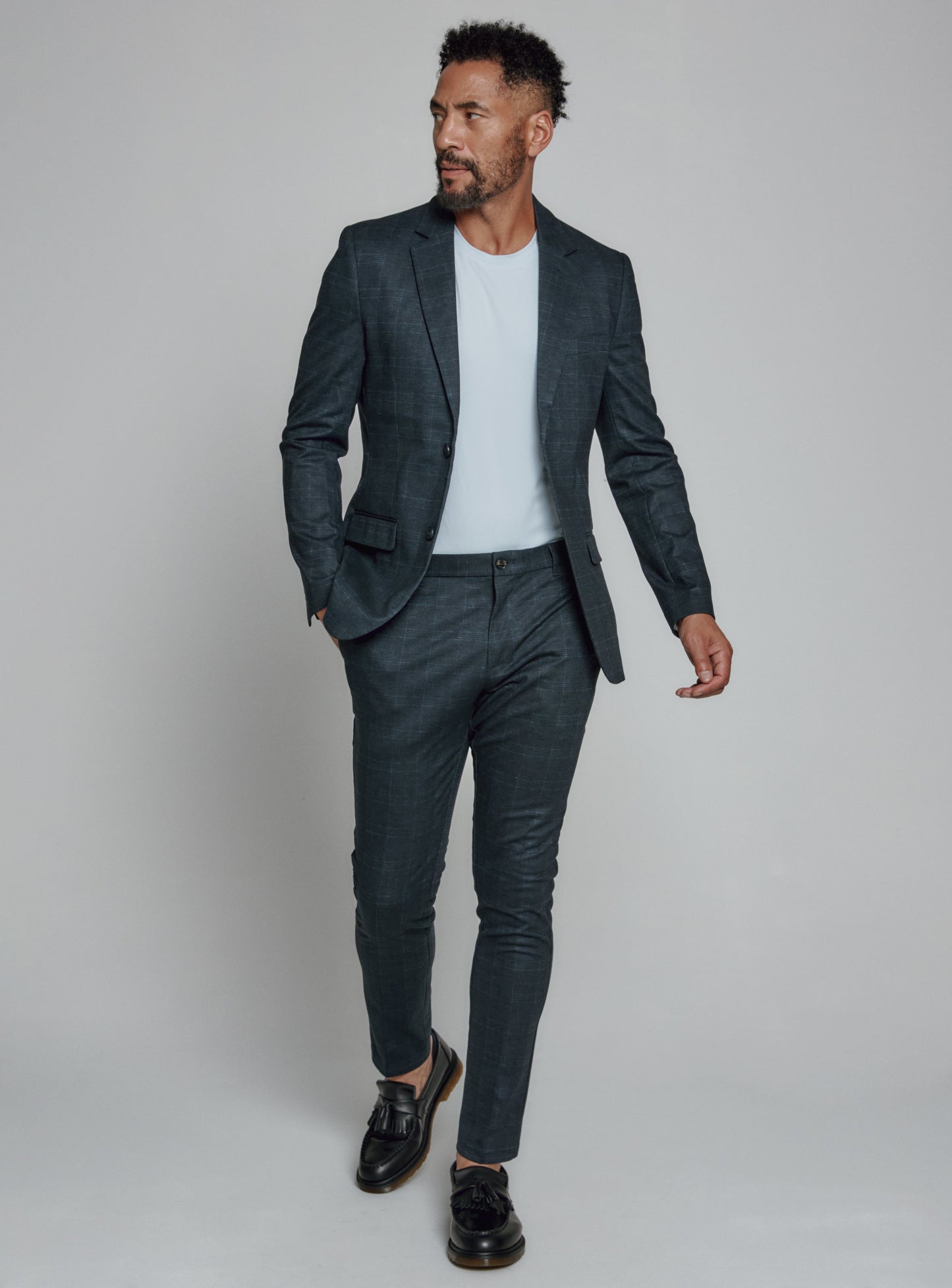 navy-9077