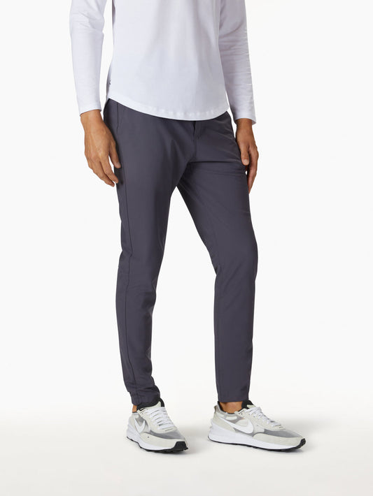 [info]--Scott is 6'3 175 lbs and wears a size L