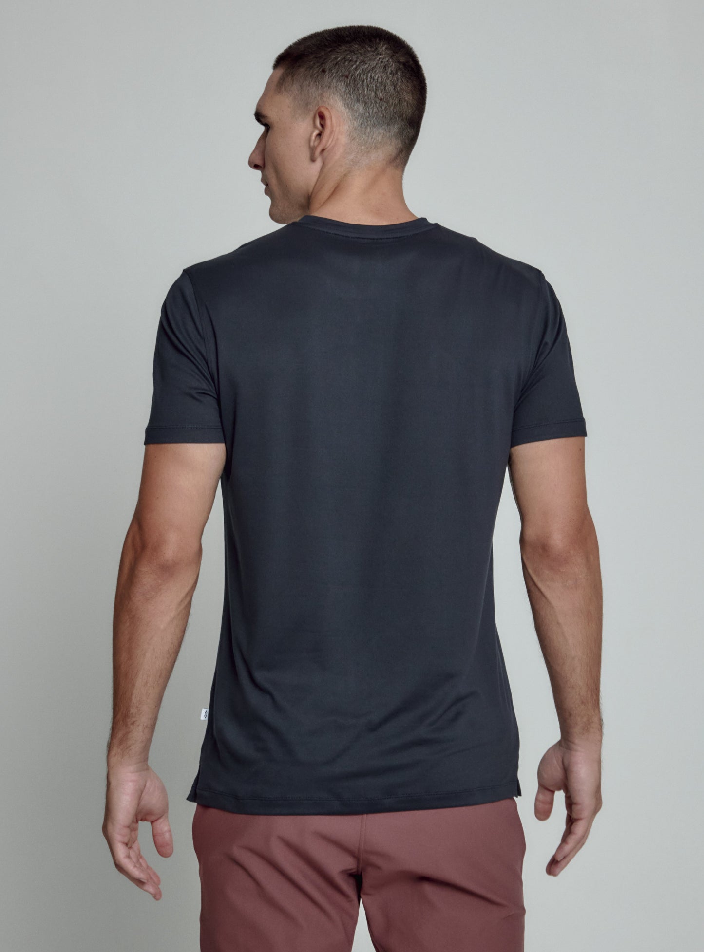 Core™ V-Neck Tee