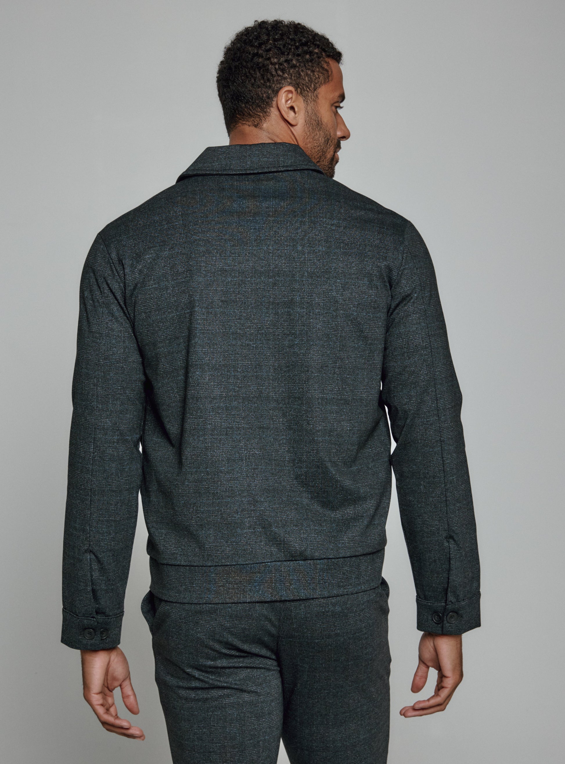carbon-9075