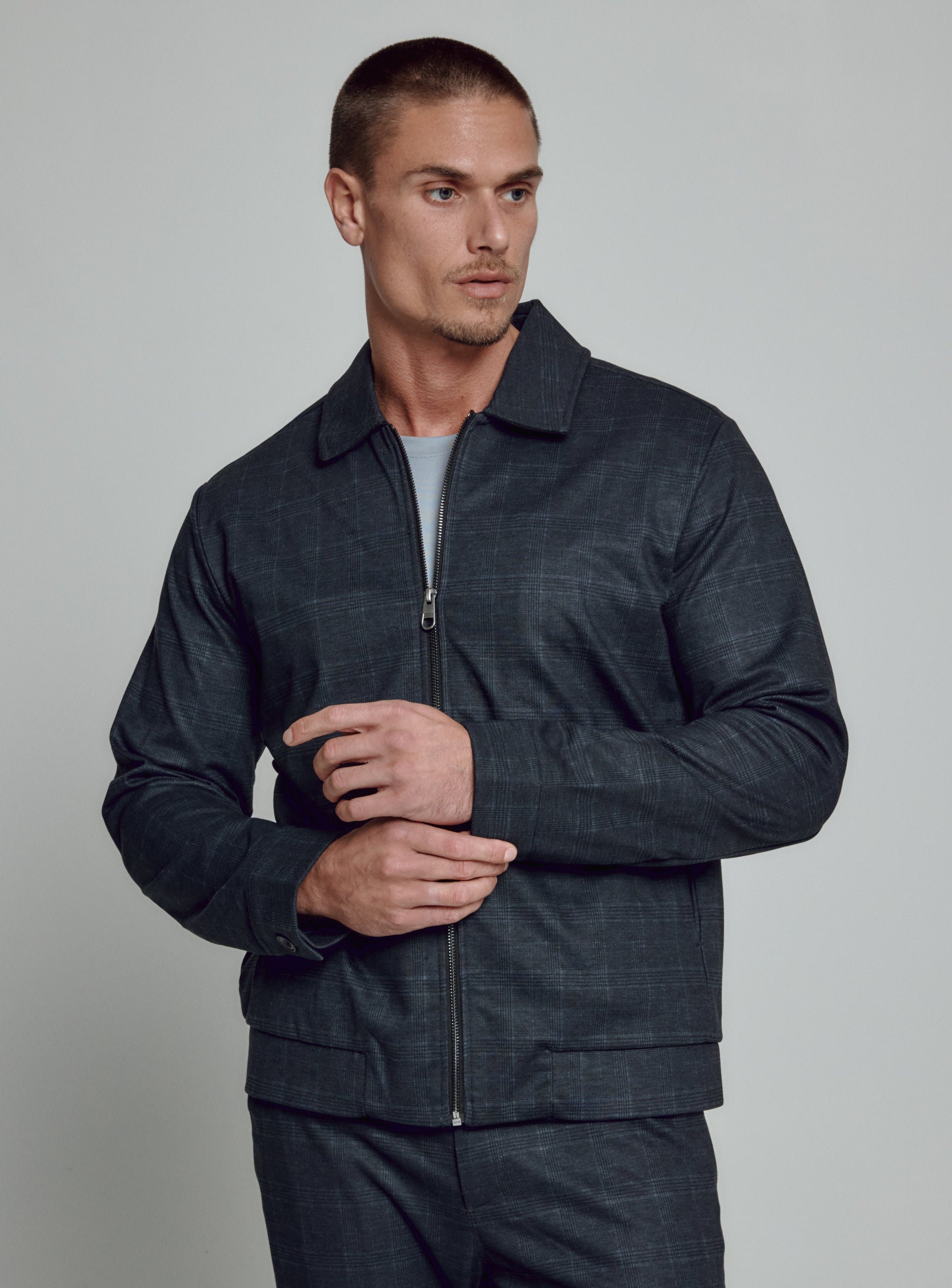 navy-9077