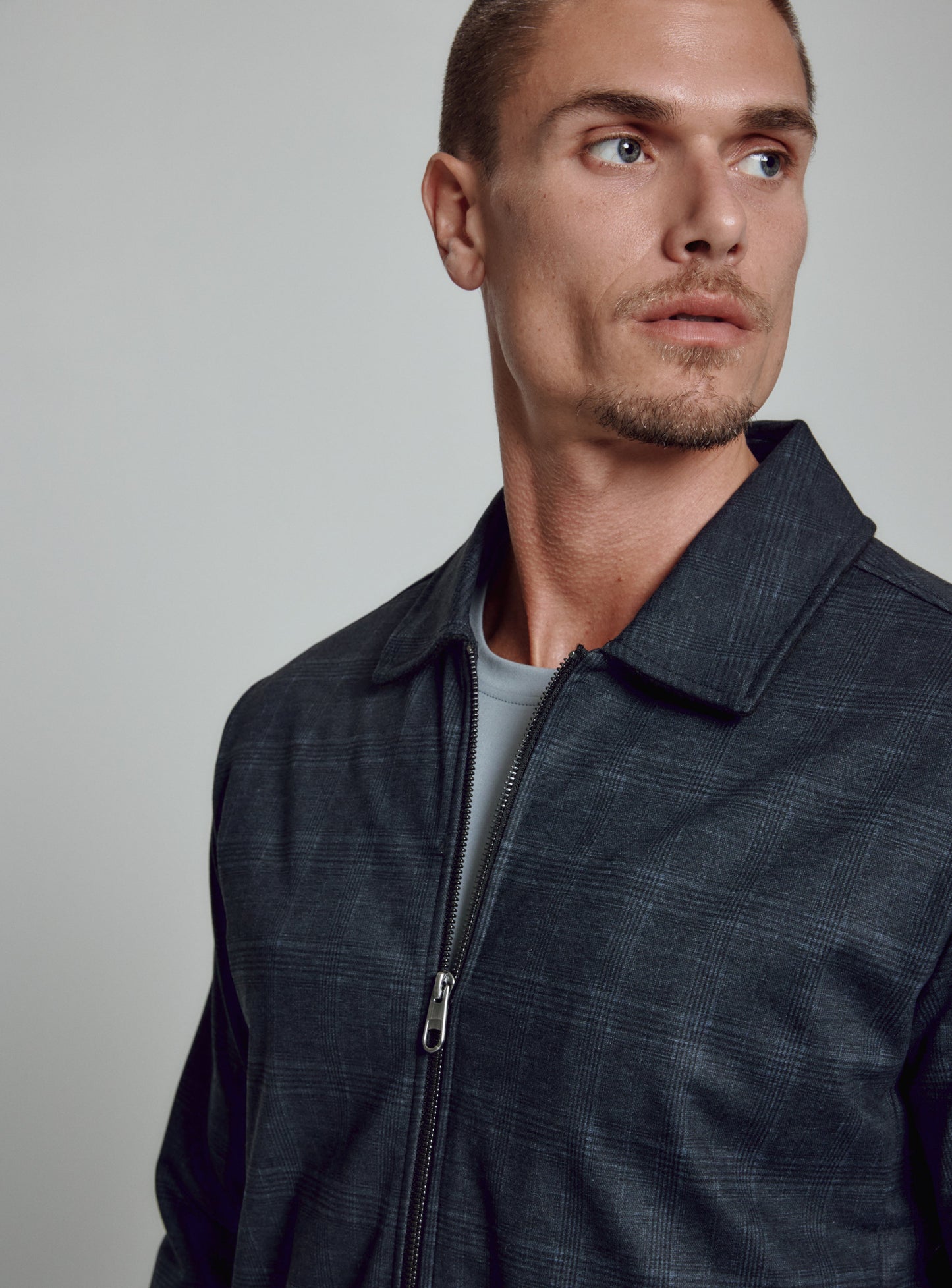navy-9077