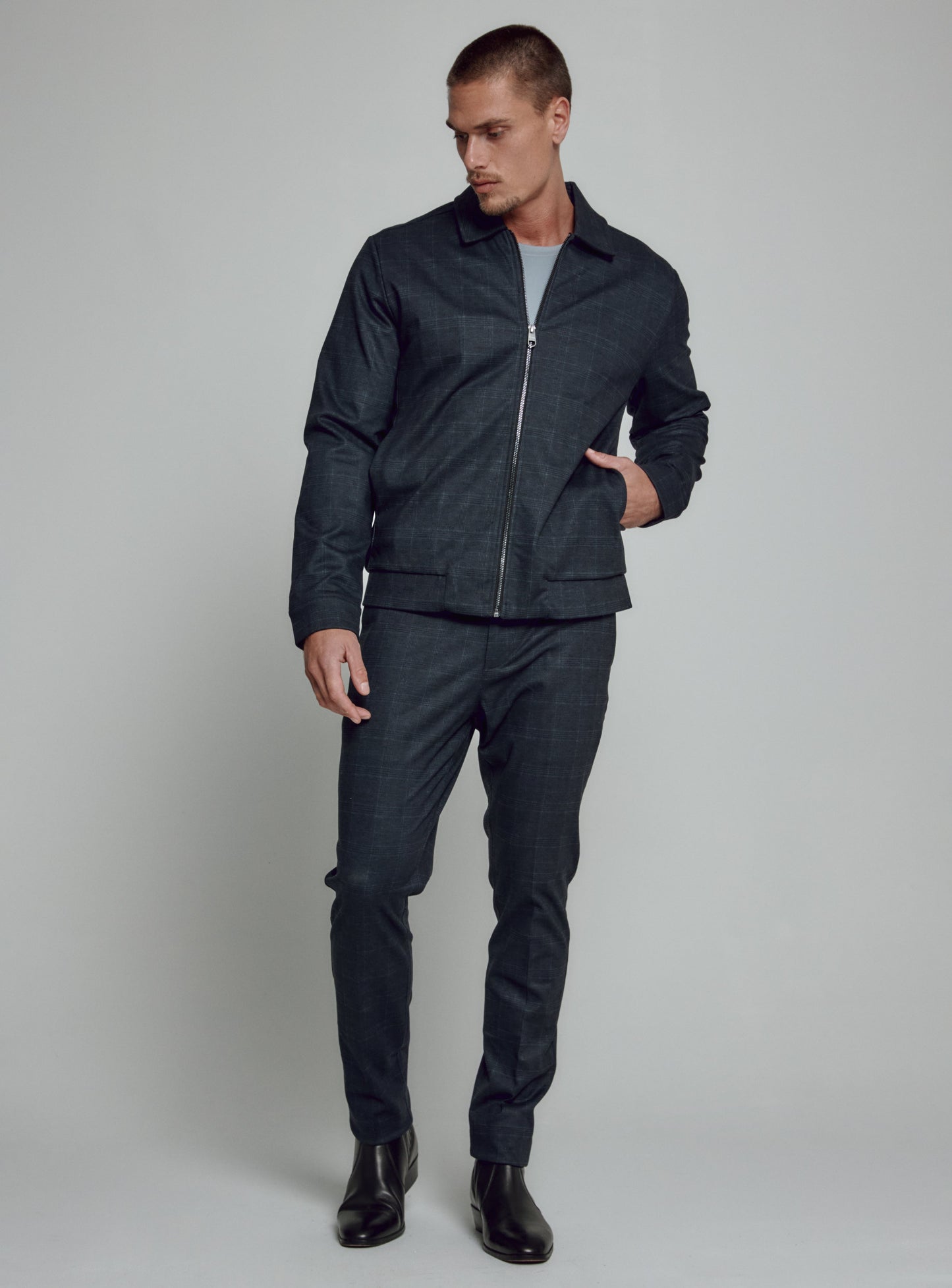 navy-9077