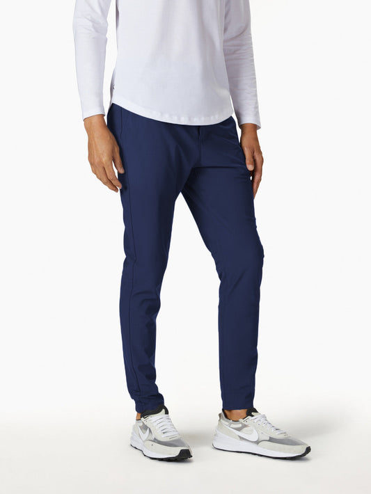 [info]--Scott is 6’3, 175lbs and wears a size L
