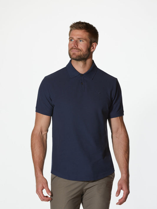 [info]--Davey is 6'2, 180lbs and wears a size L