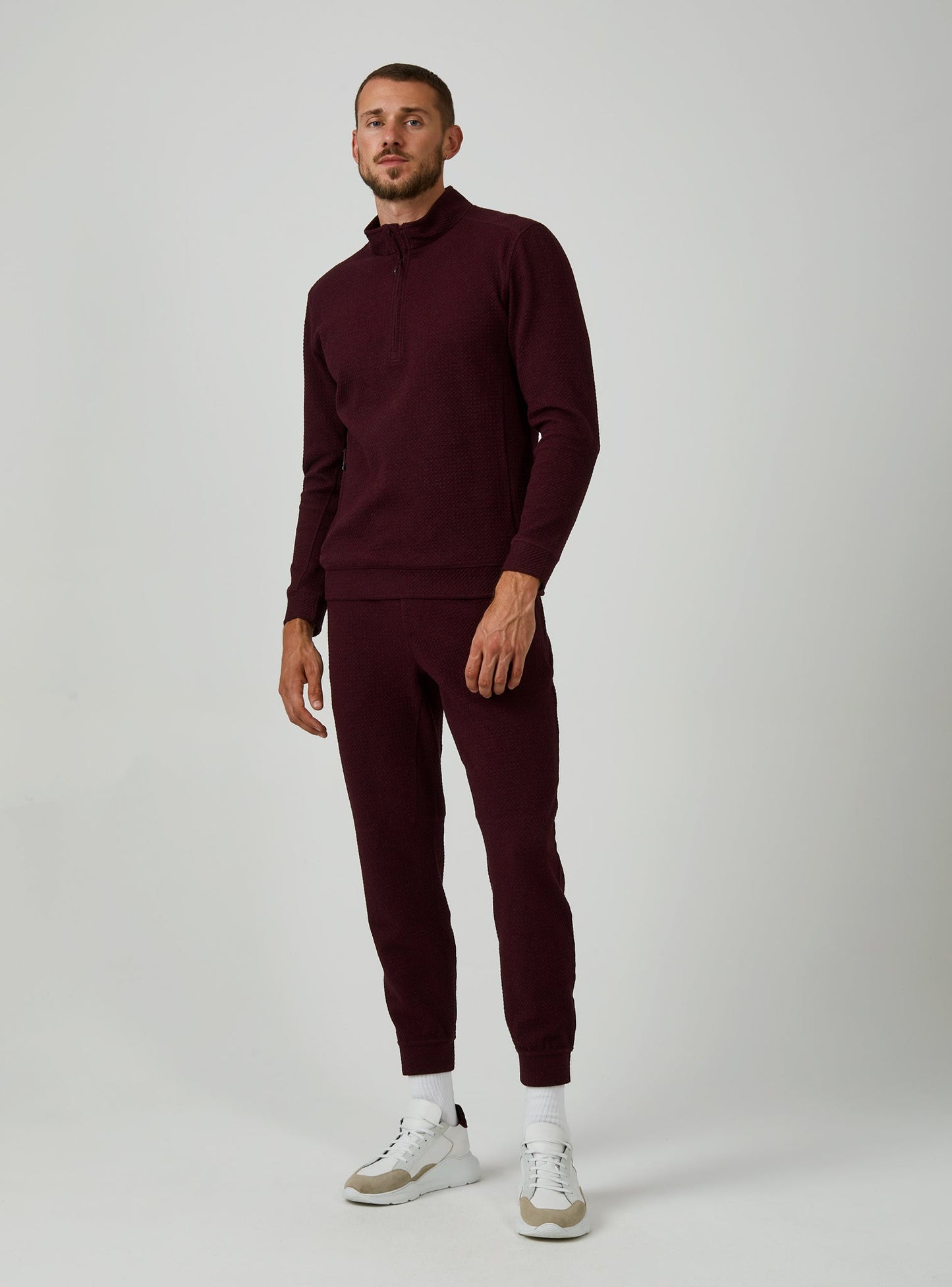 maroon-1016