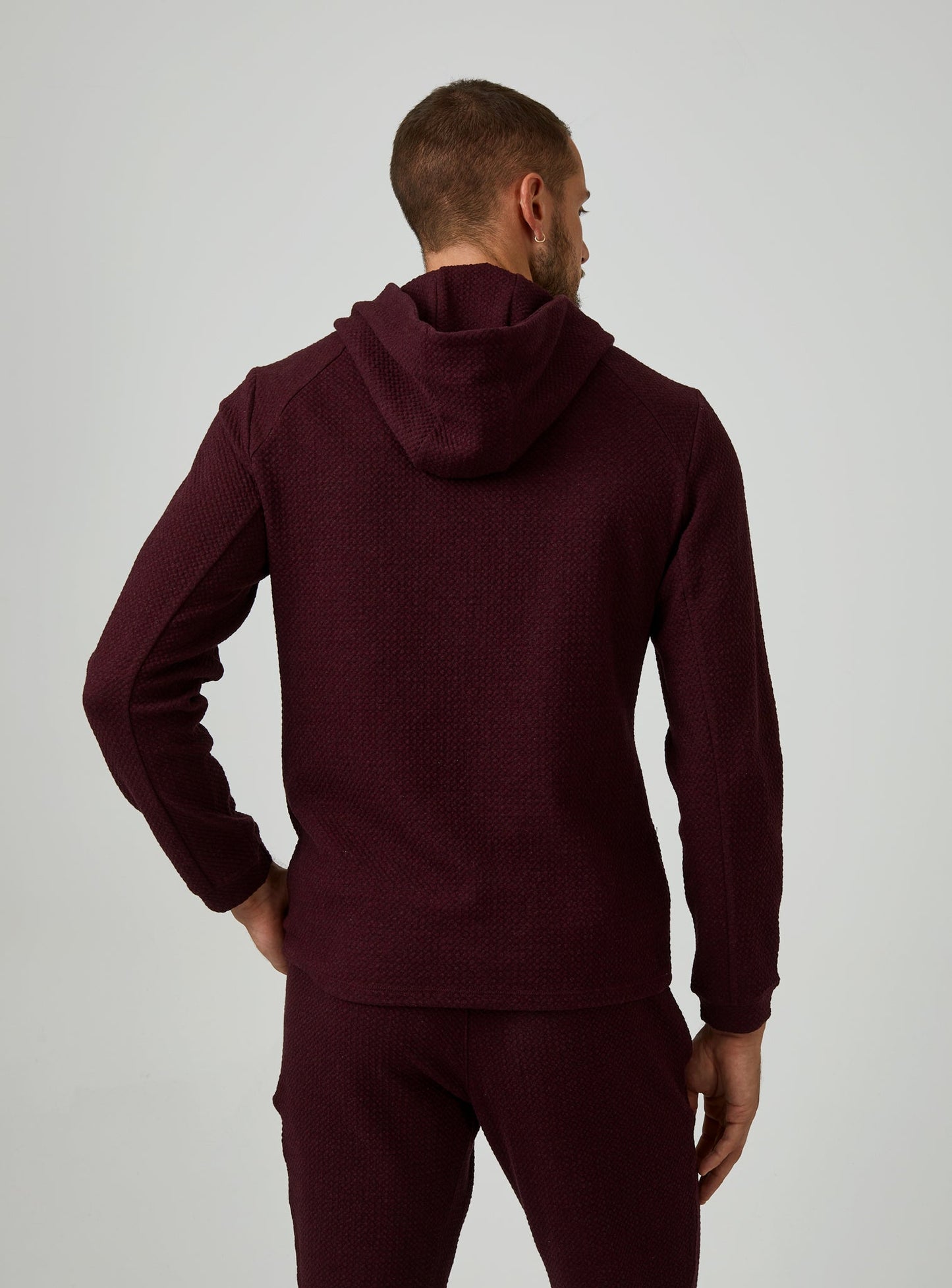 maroon-8348