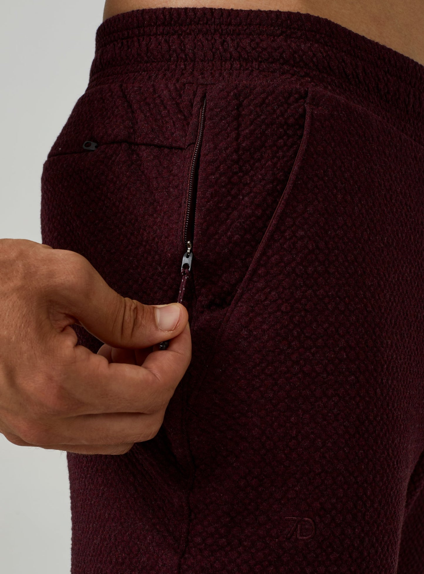 maroon-1007