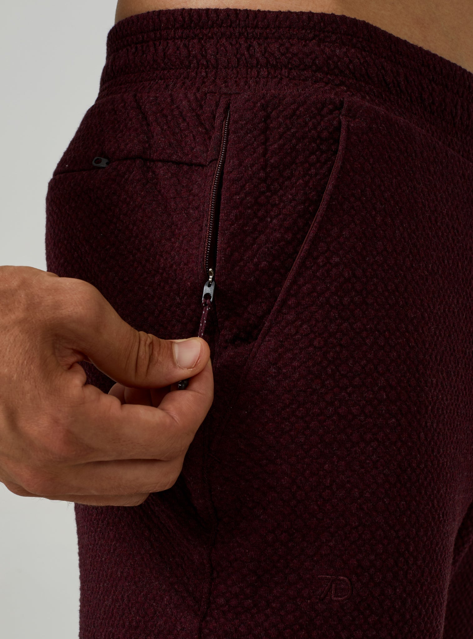 maroon-1007
