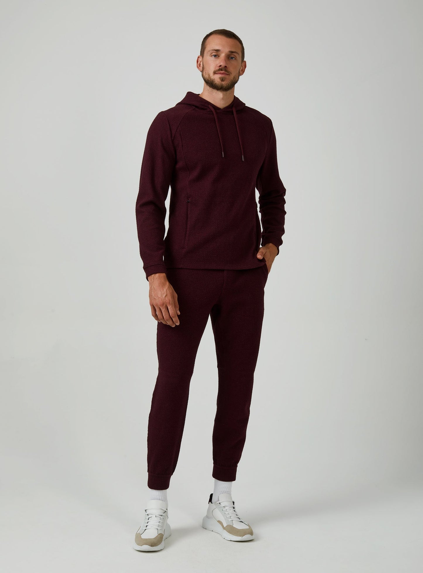 maroon-1007
