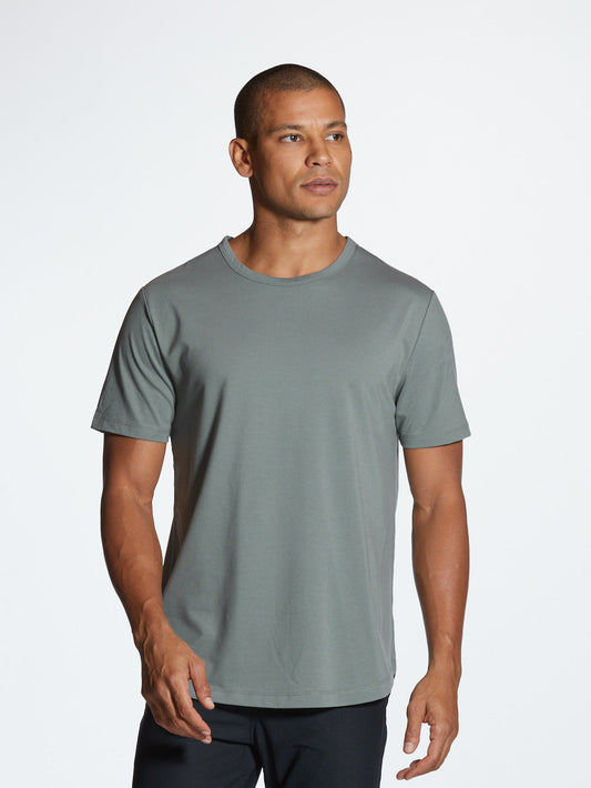 [info]--Tristyn is 6'0 and wears a size M