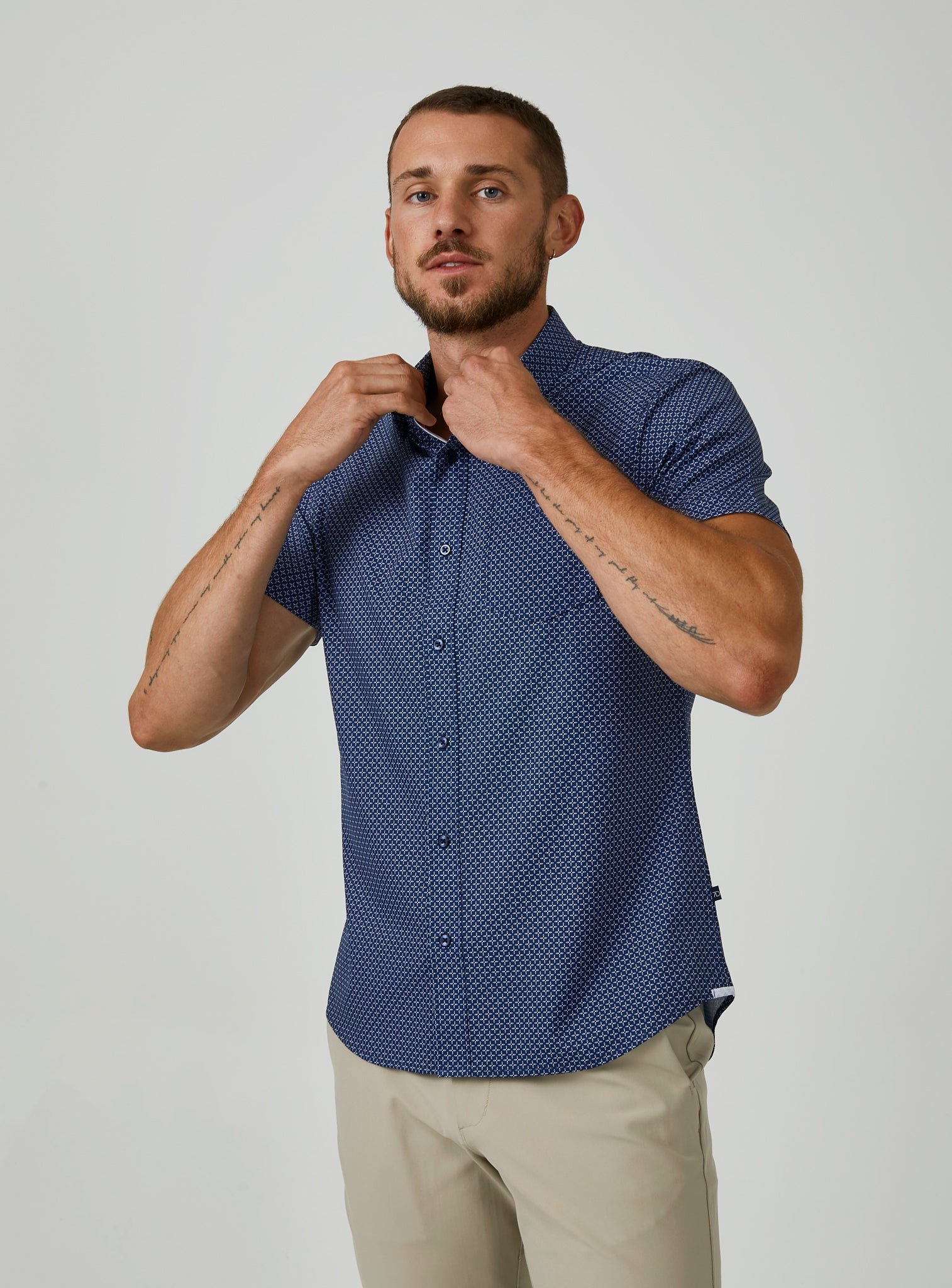 navy-7443