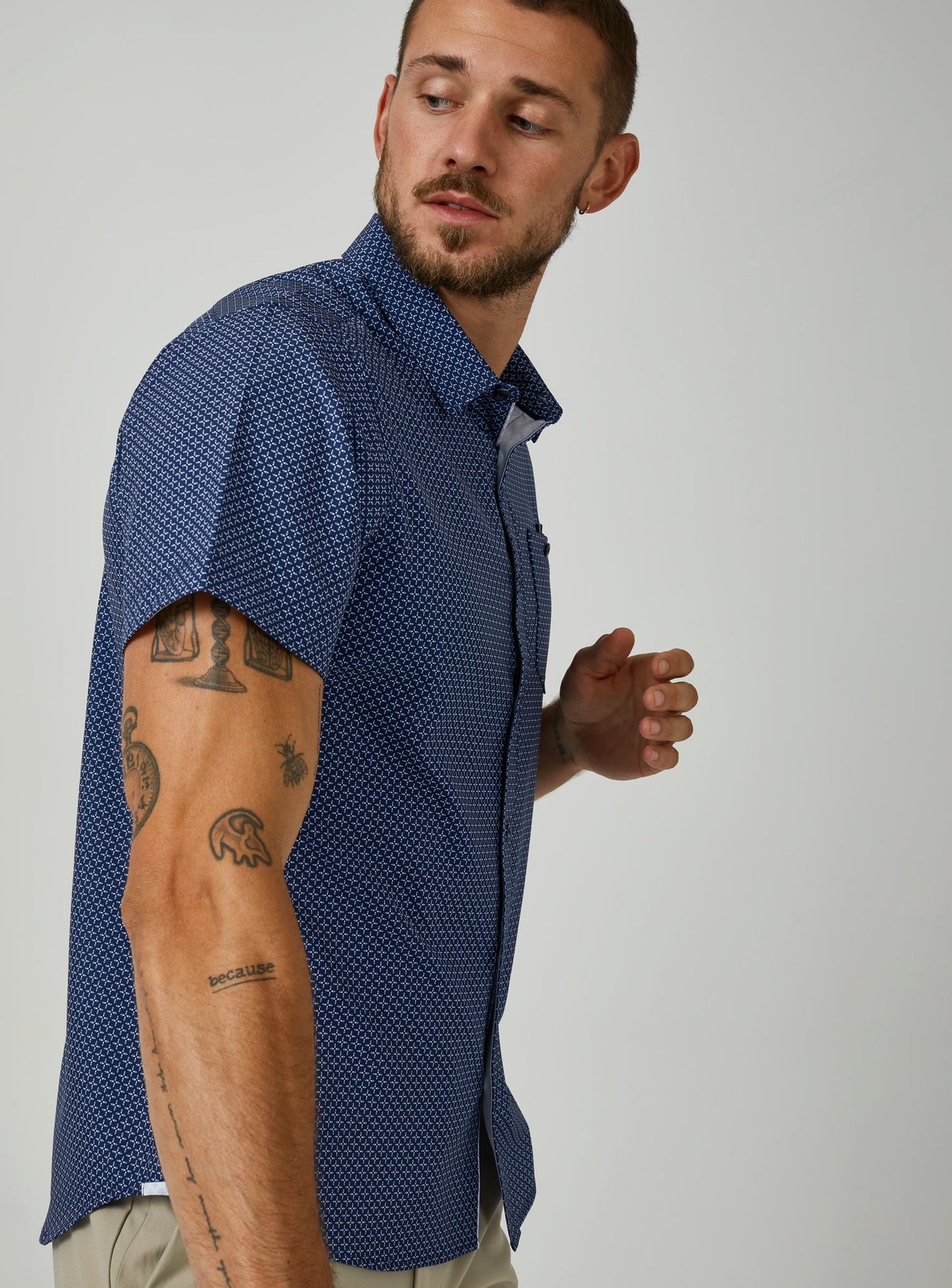 navy-7443