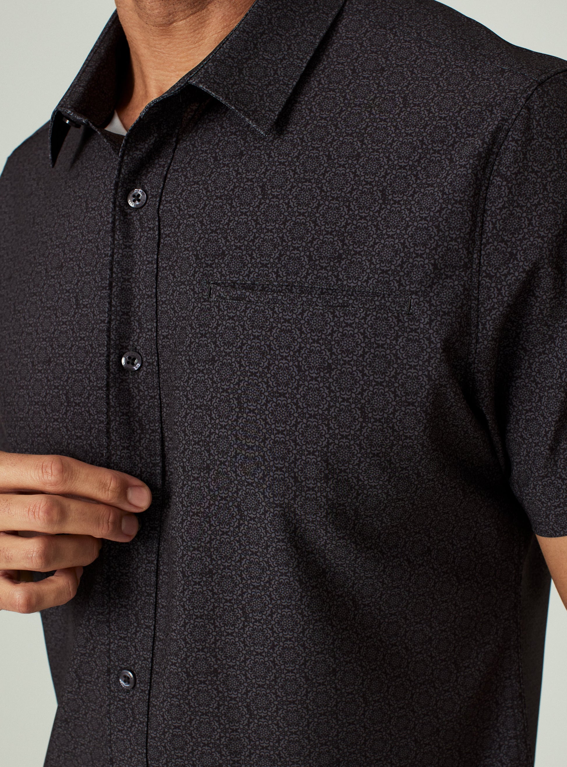 black-7651