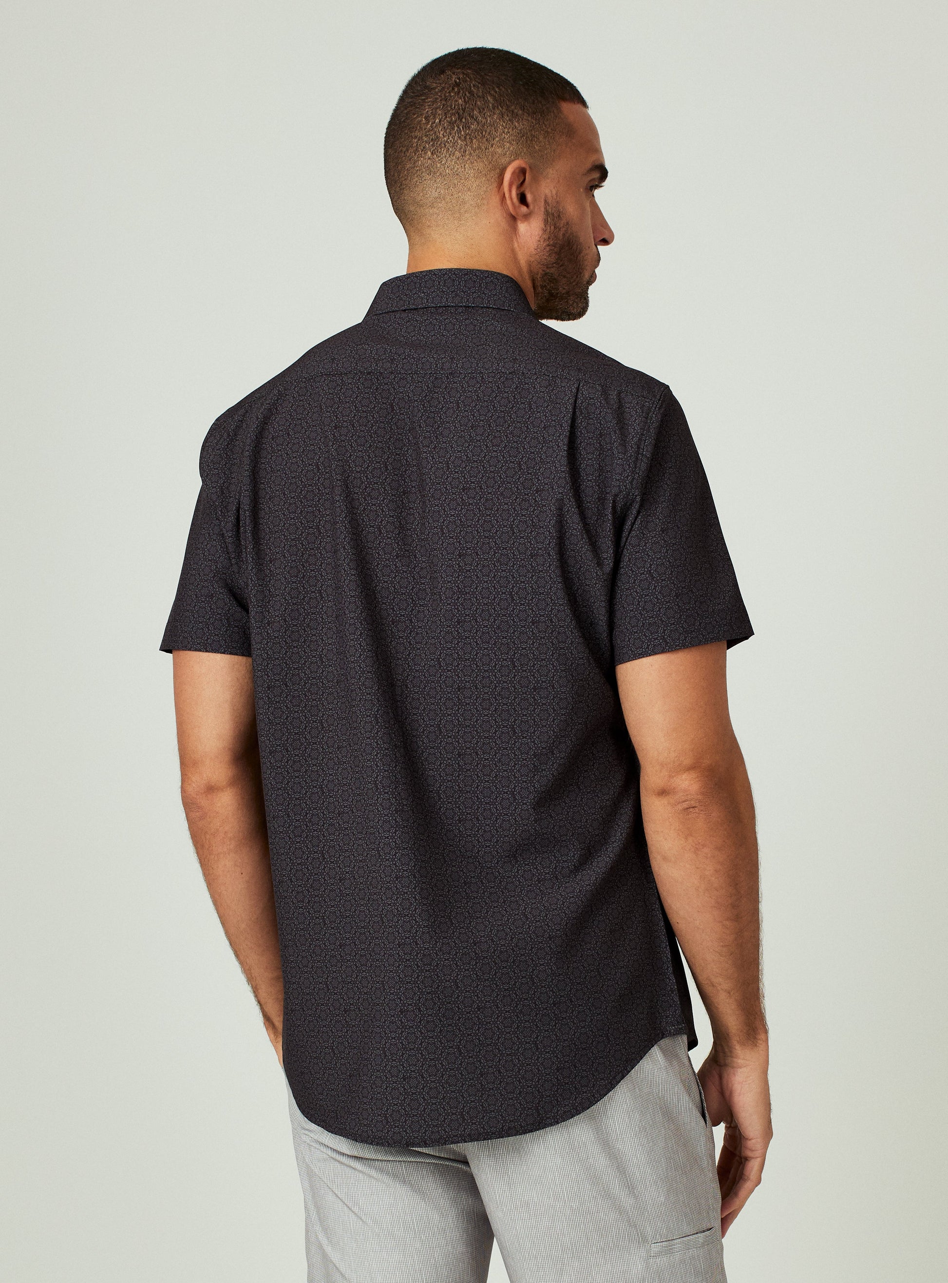 black-7651