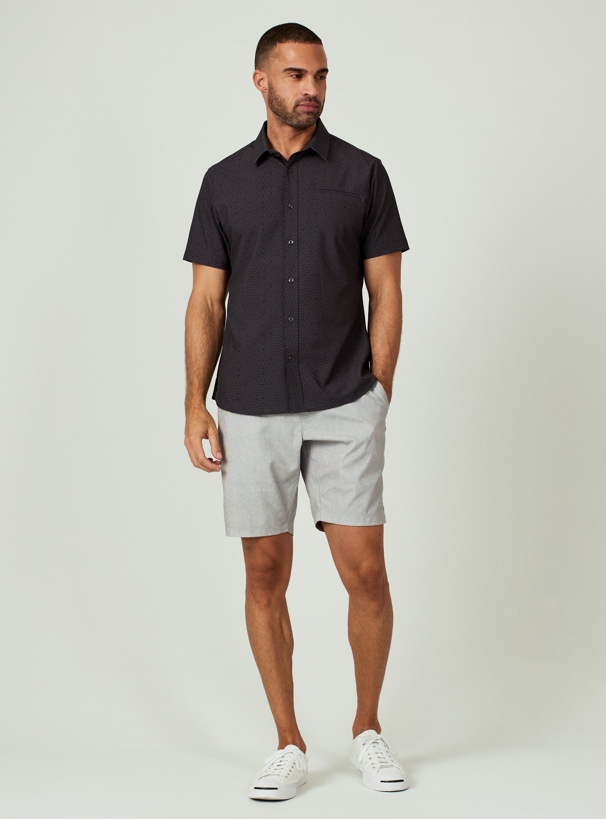 black-7651
