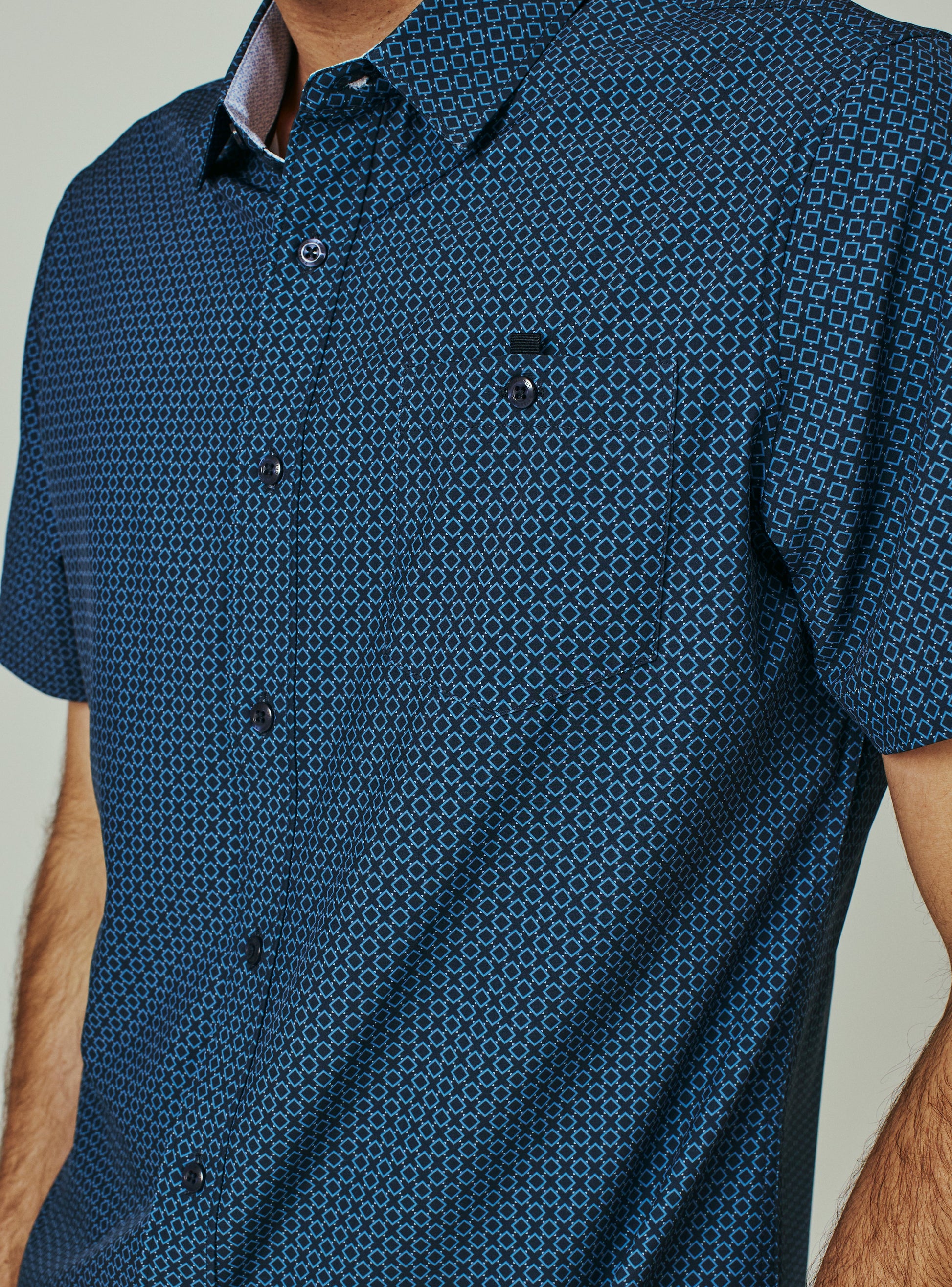 navy-7654