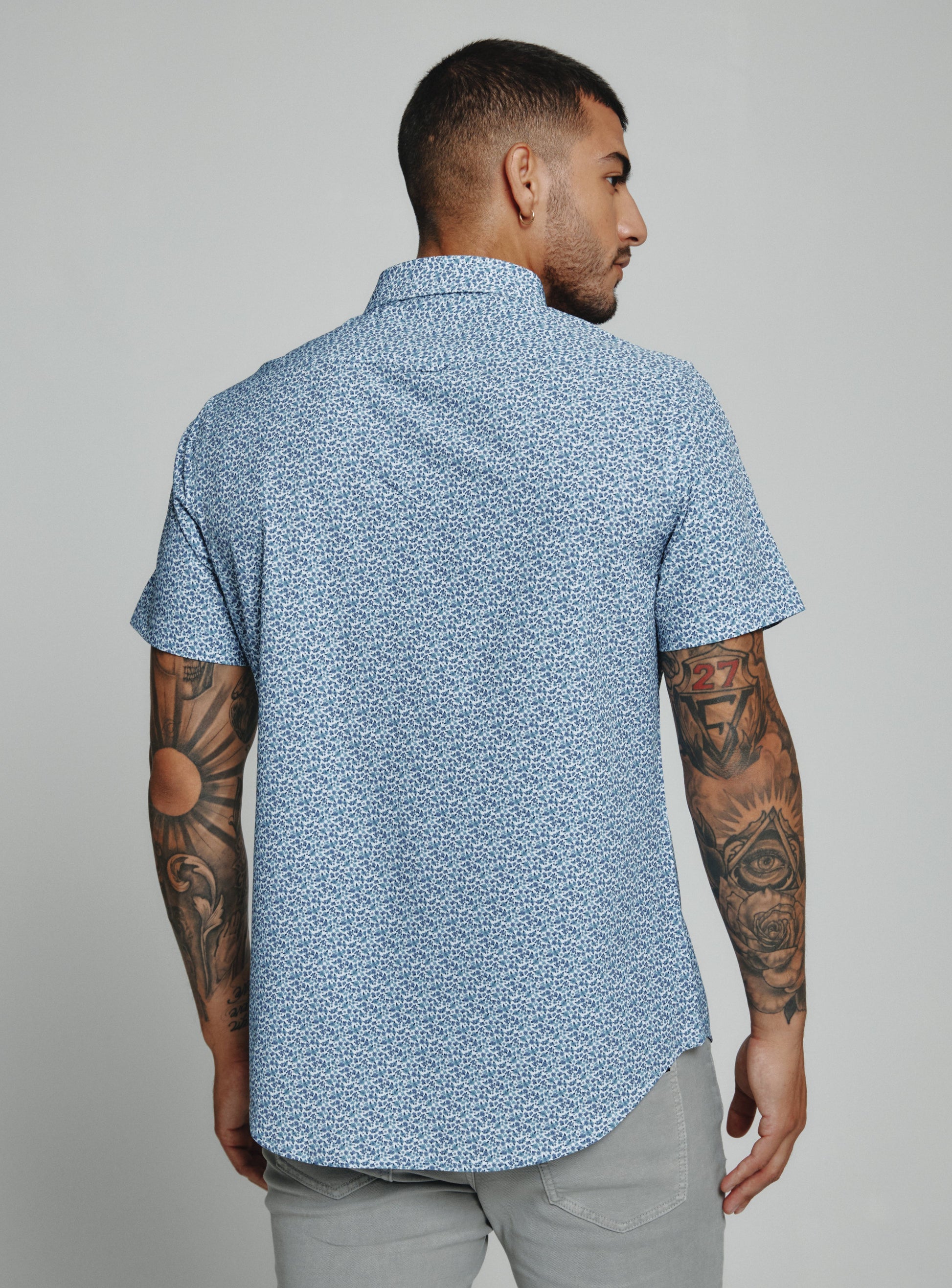 light-blue-7795