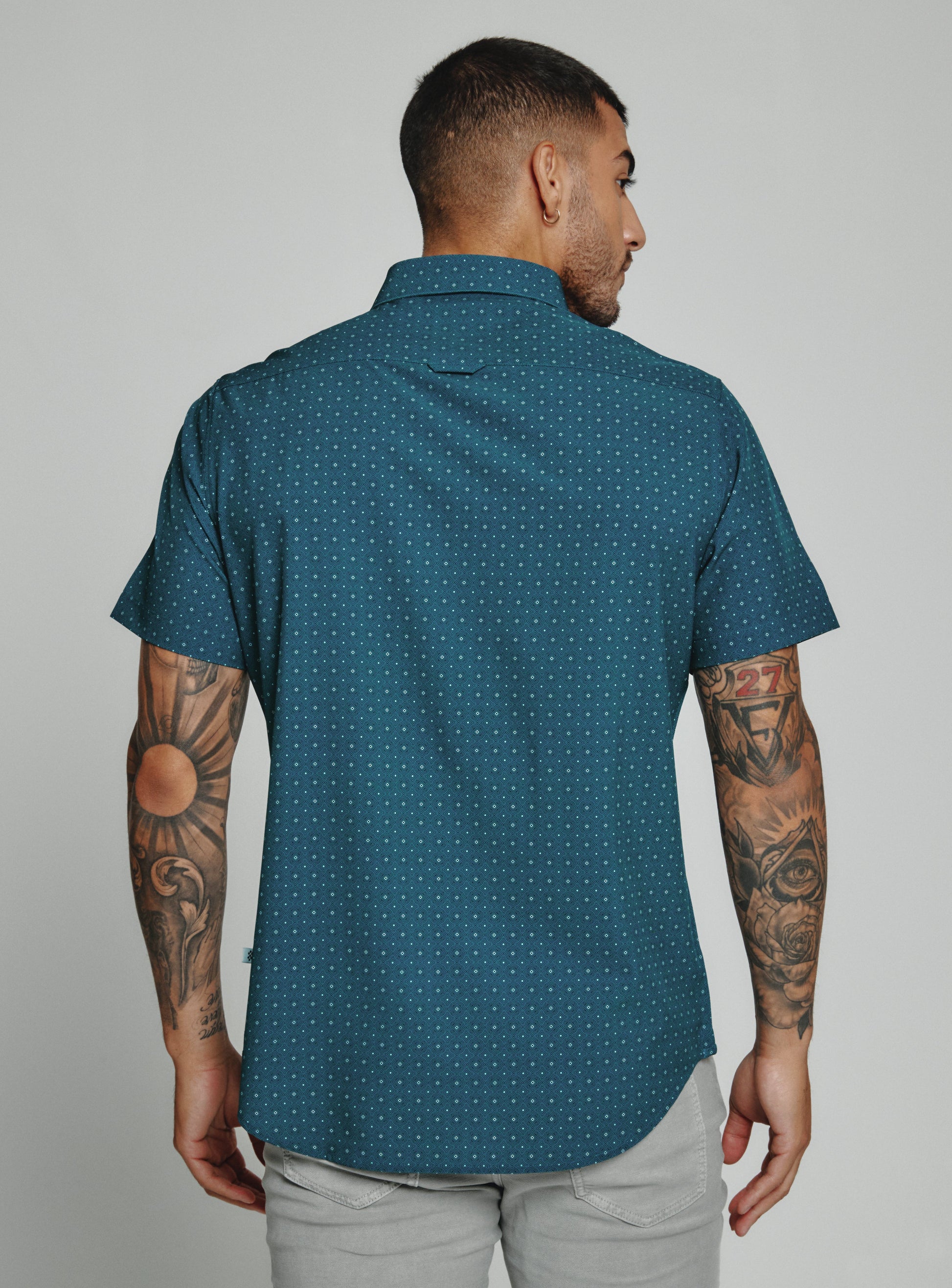 teal-7799