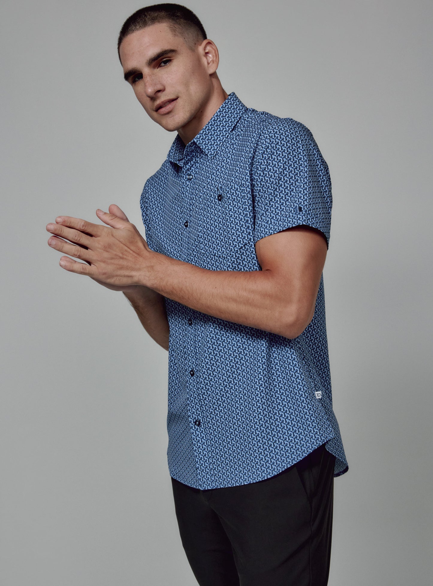 navy-7814