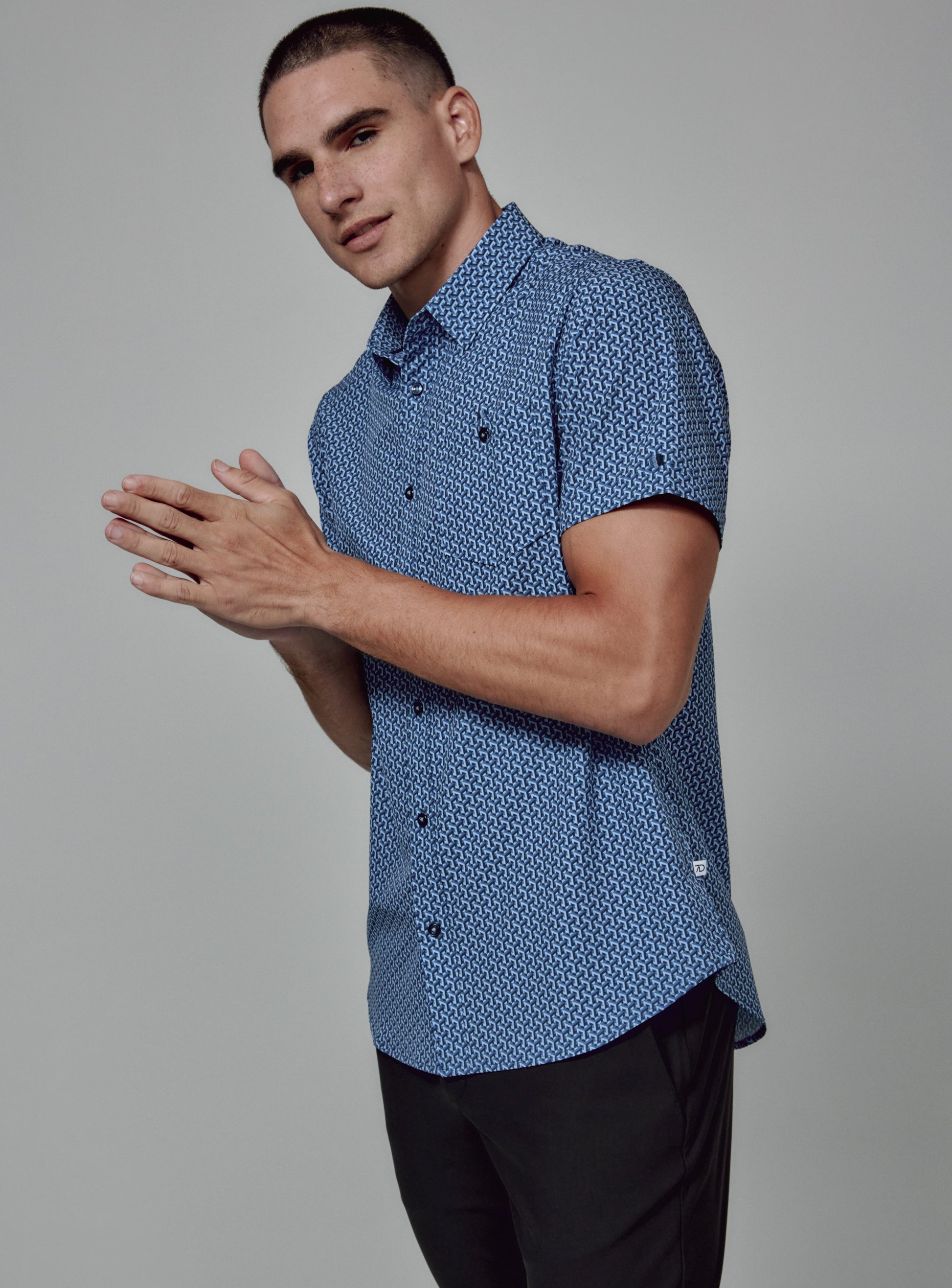 navy-7814