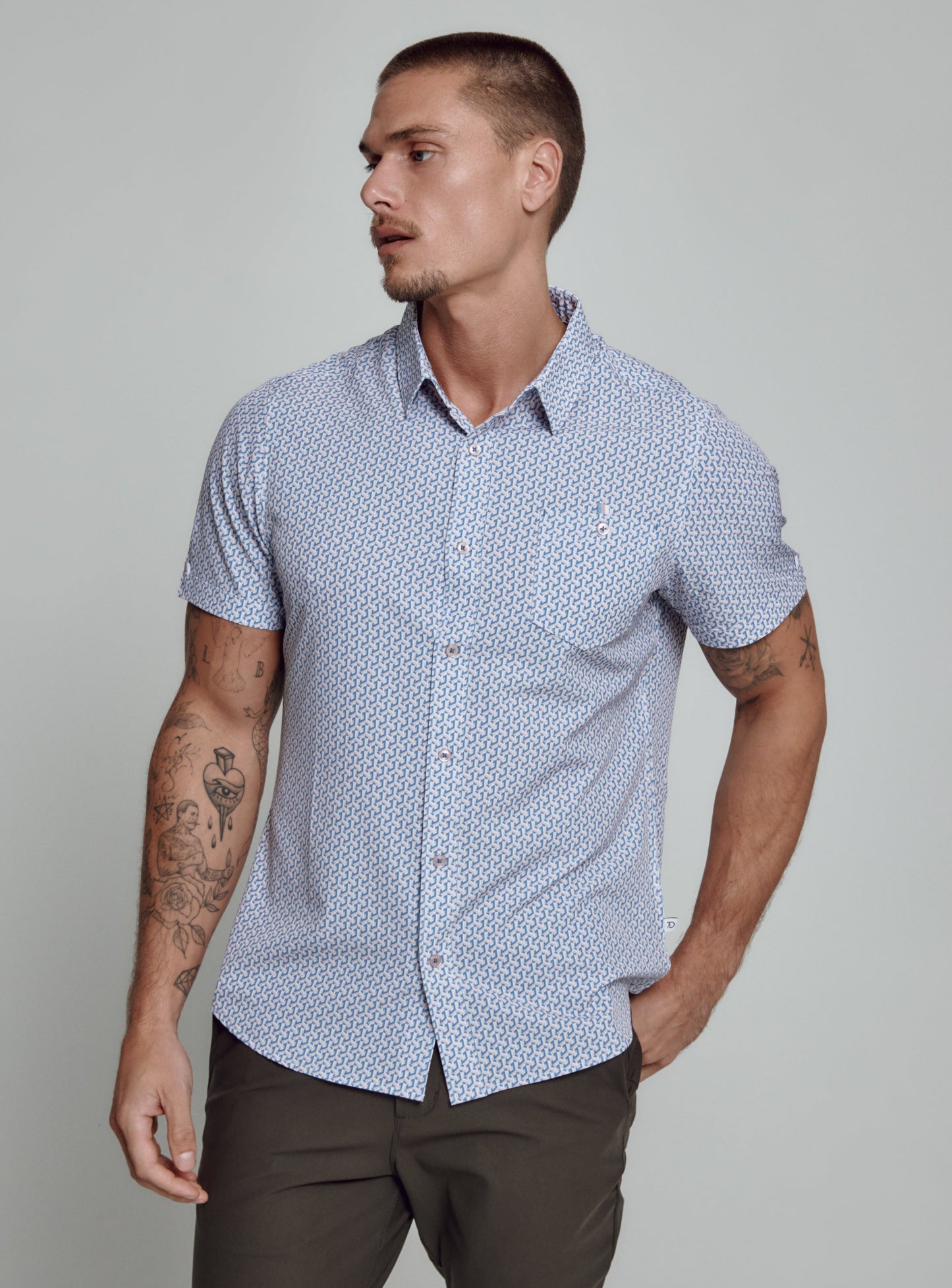 white-7814