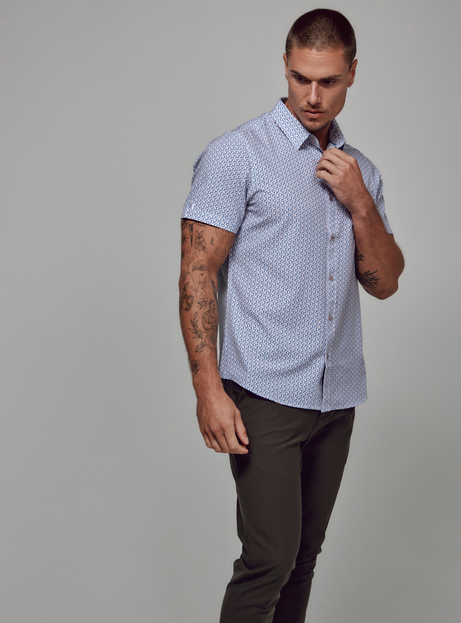 white-7814