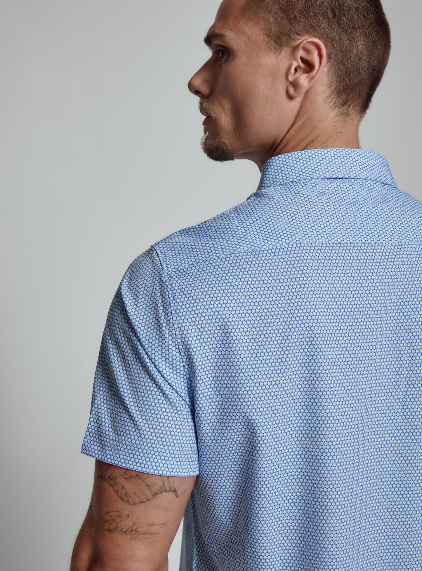 light-blue-7821