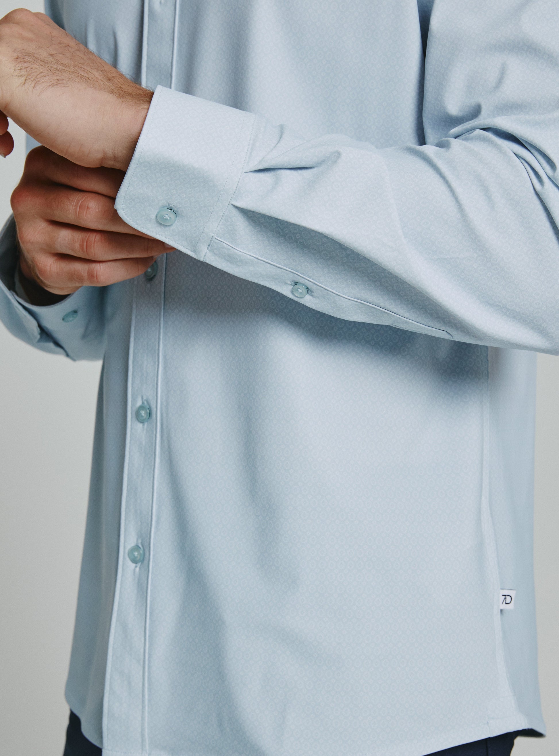 light-grey-7723