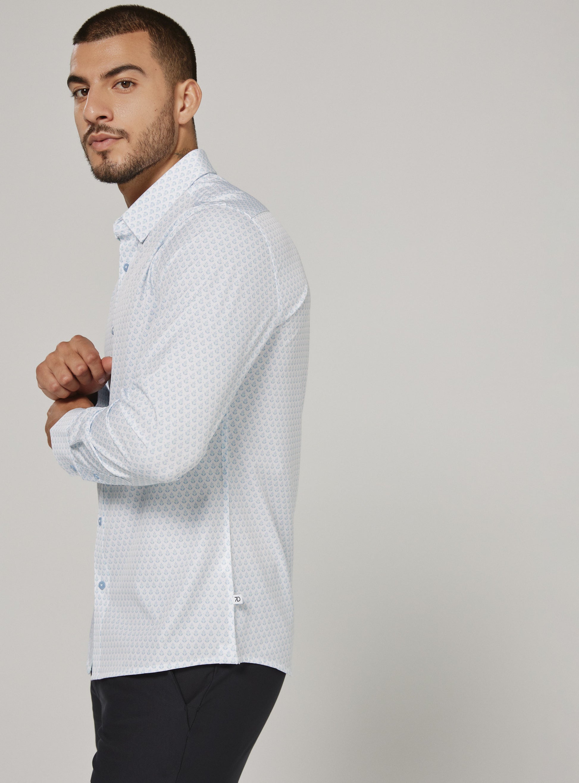 white-7871