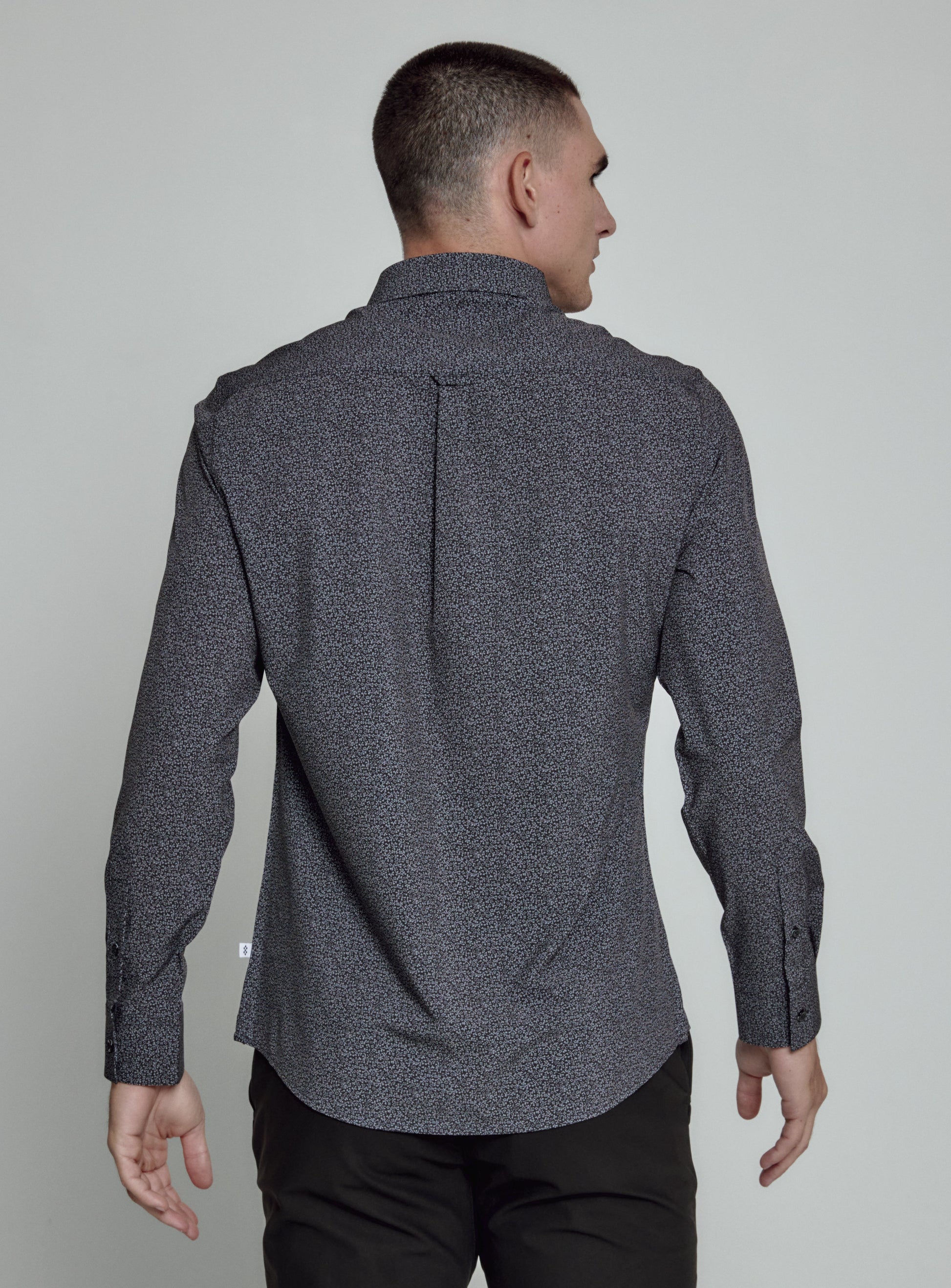 black-7883