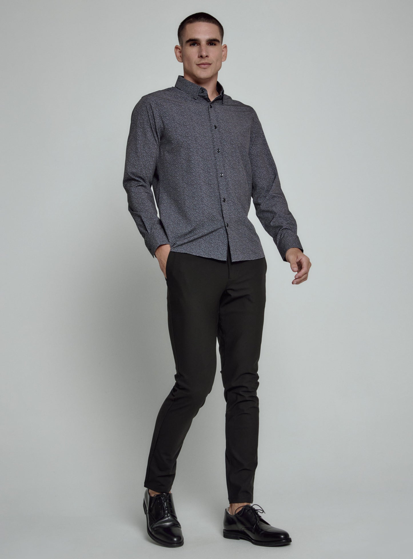 black-7883