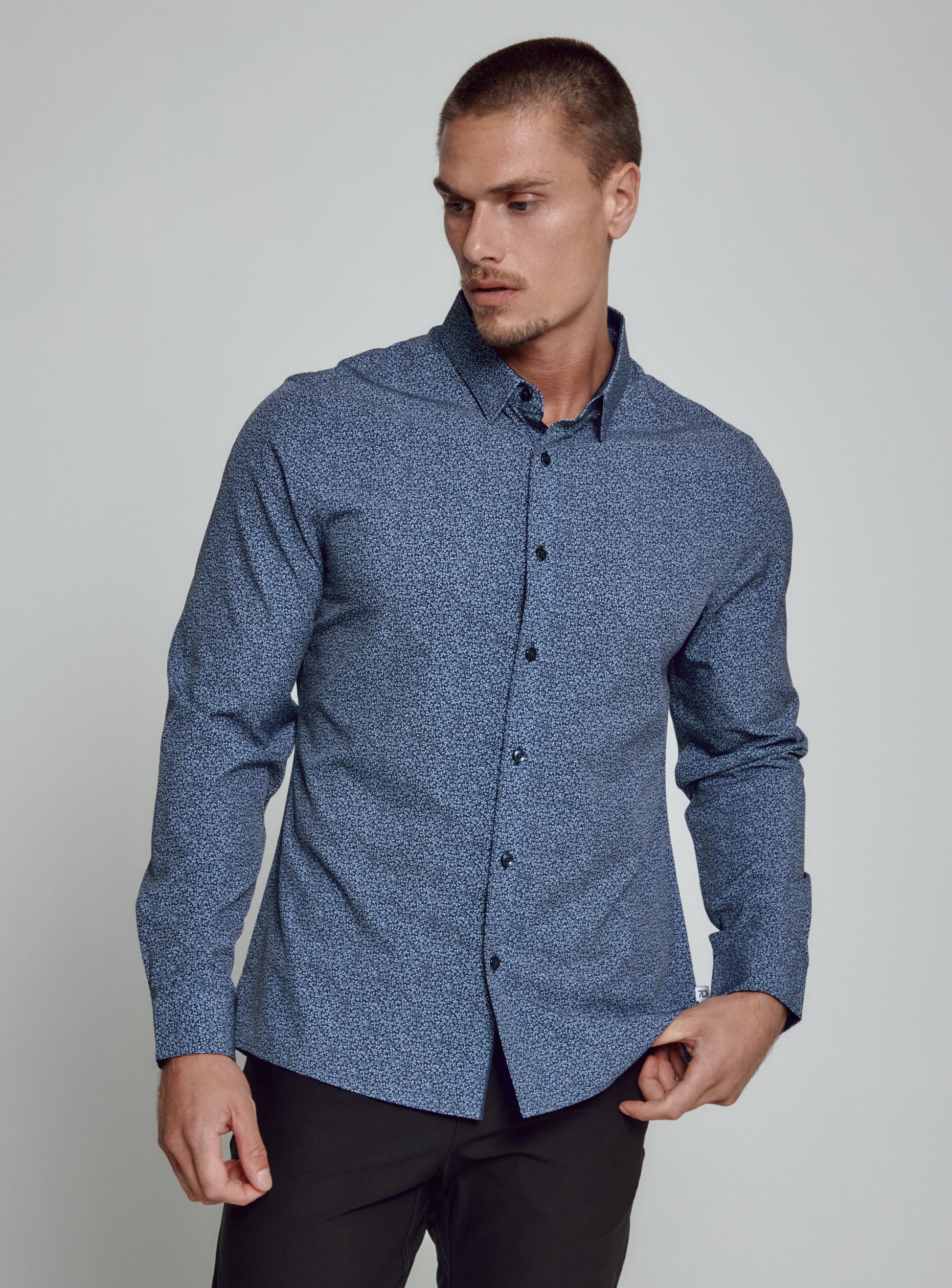 navy-7883