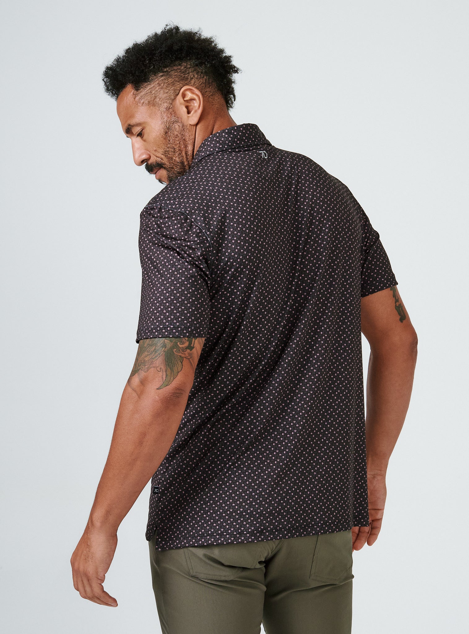 black-1557