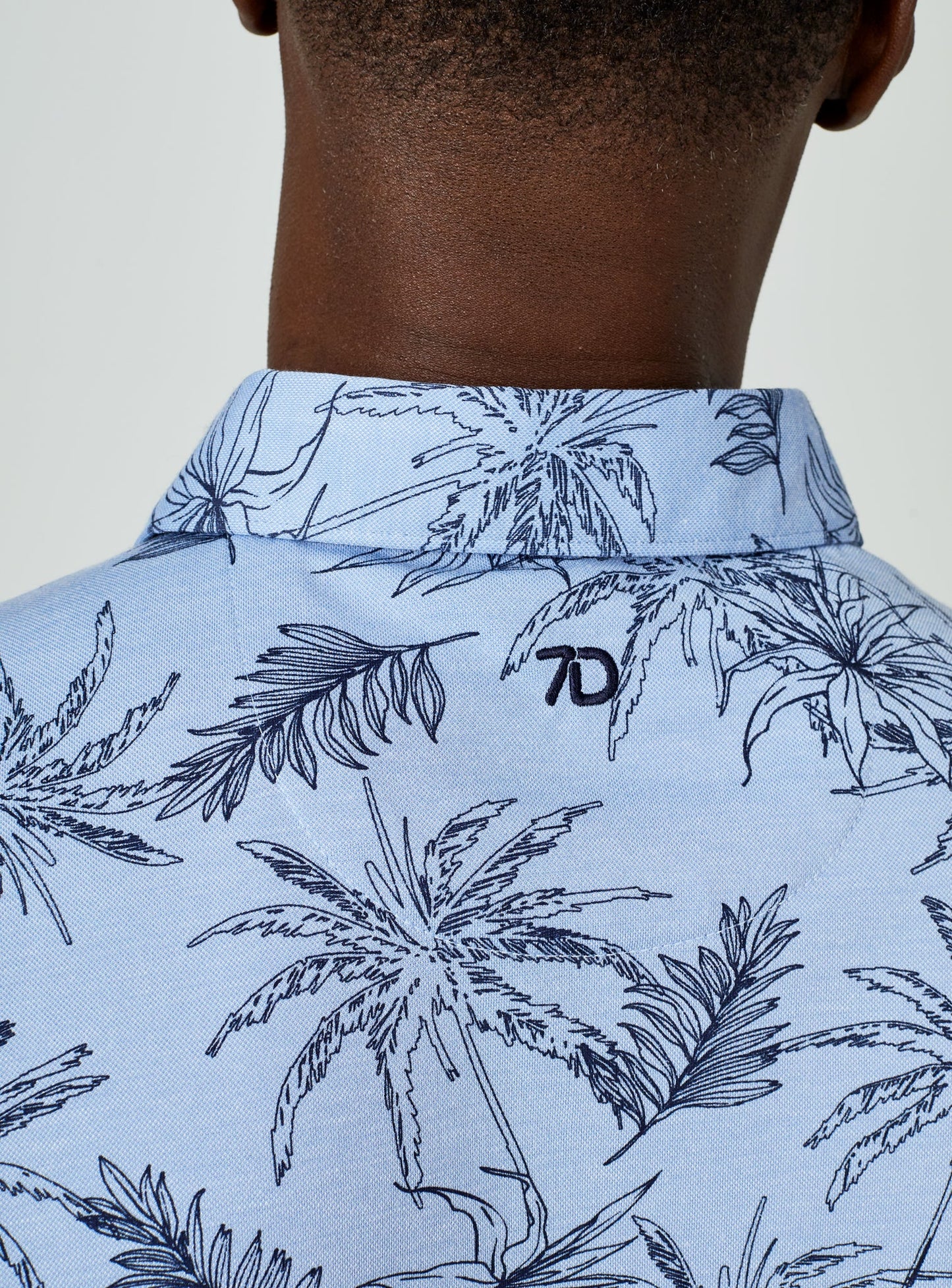 light-blue-1568