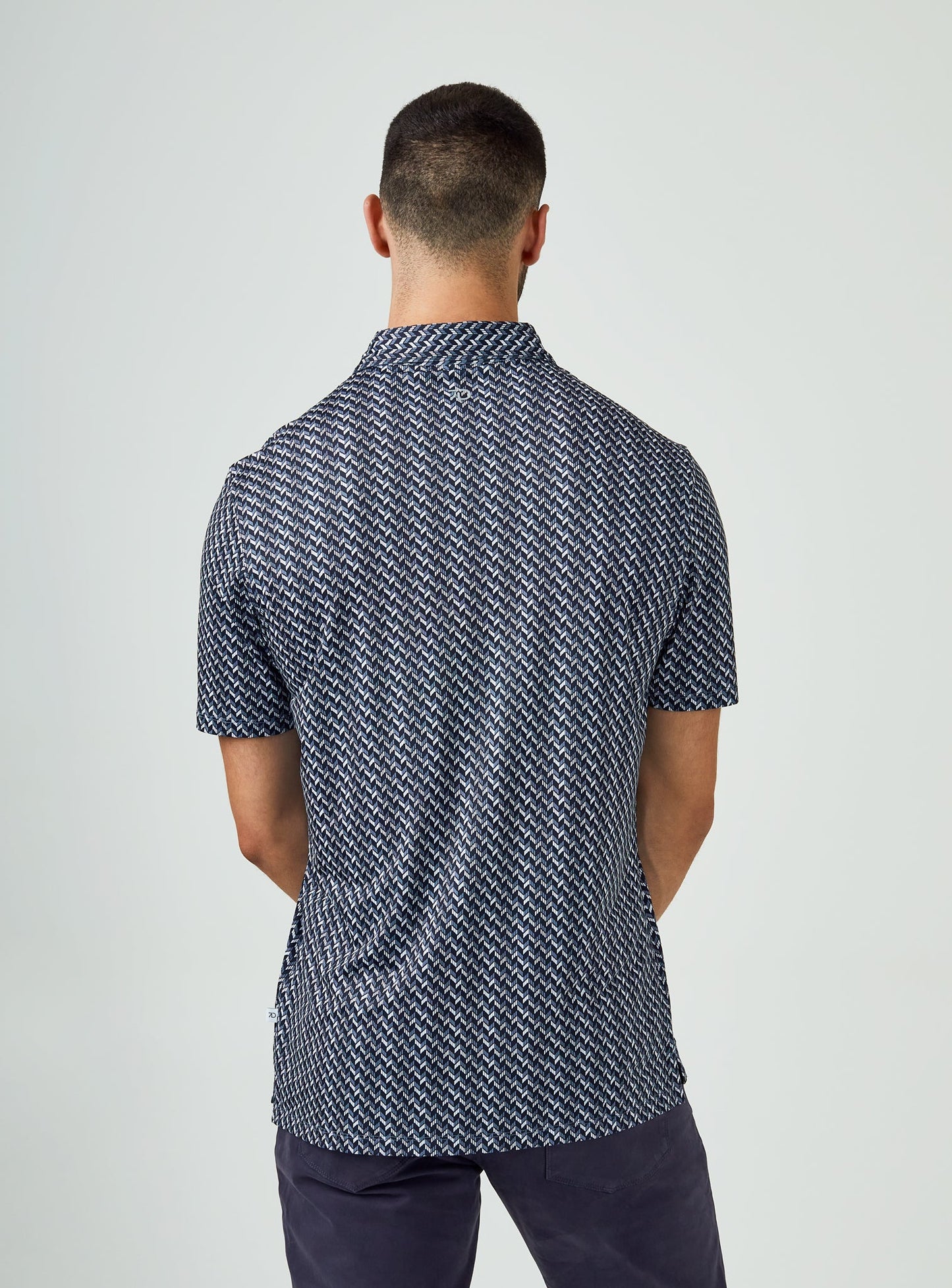 black-1581