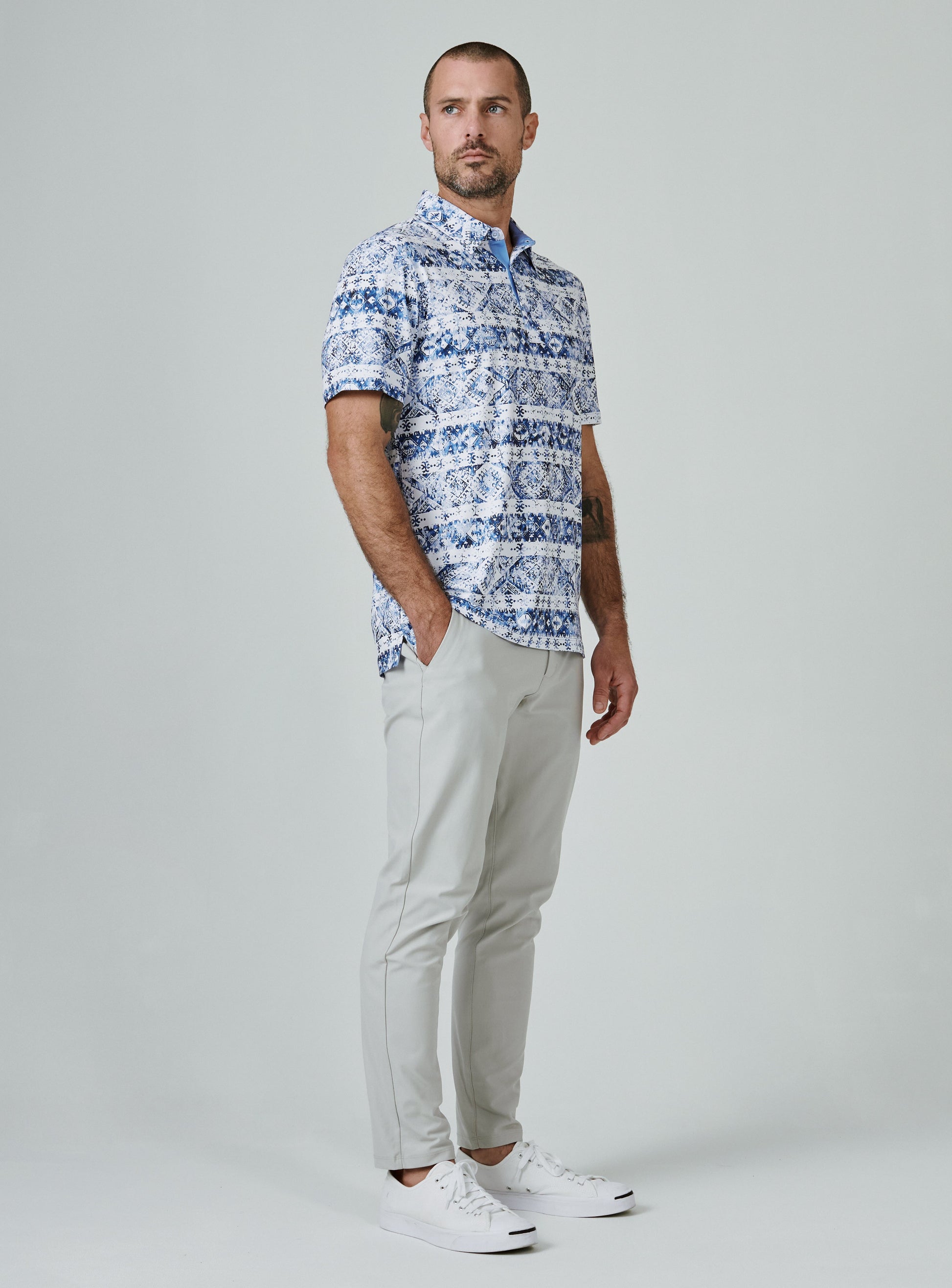 navy-1640