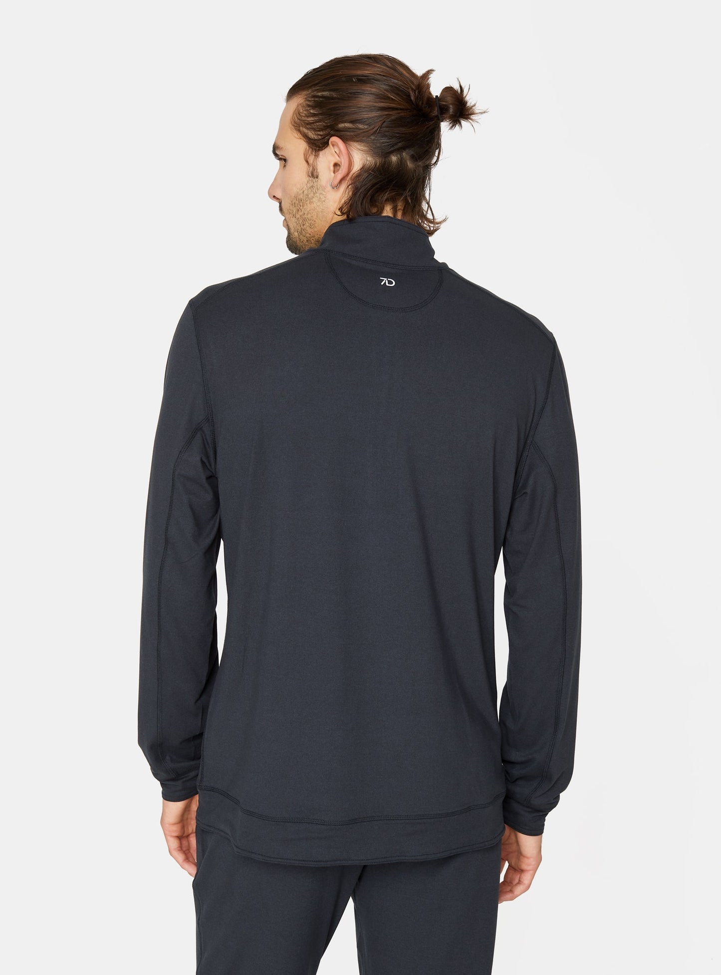 heather-black-1004