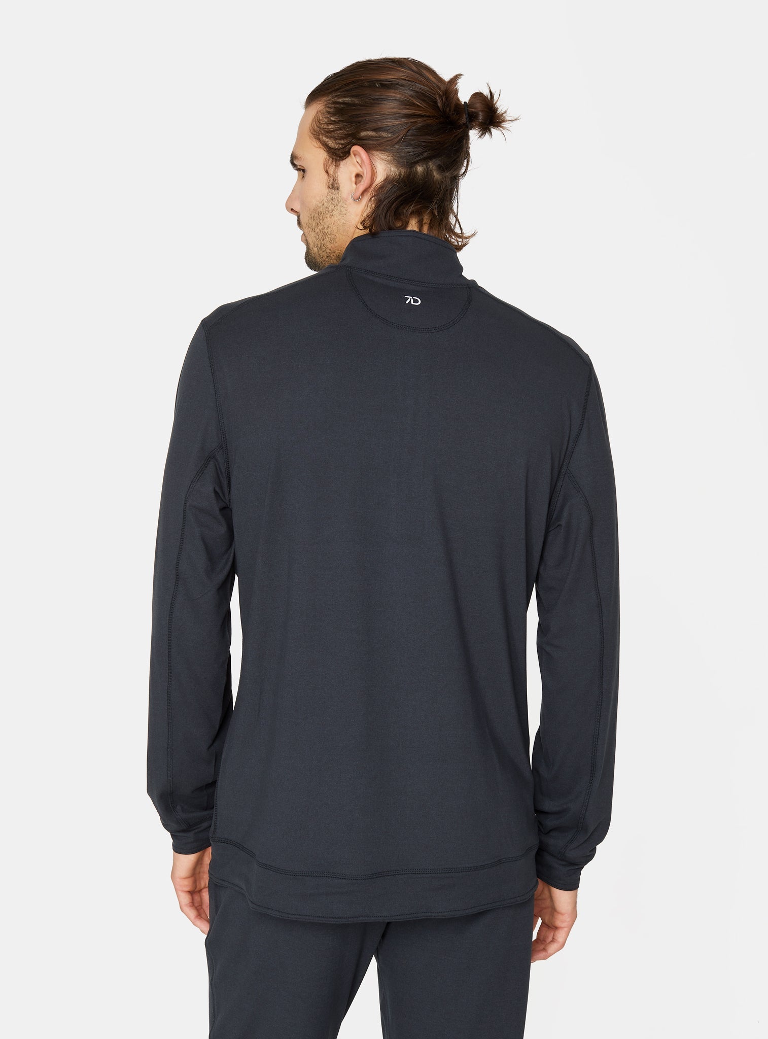 heather-black-1004