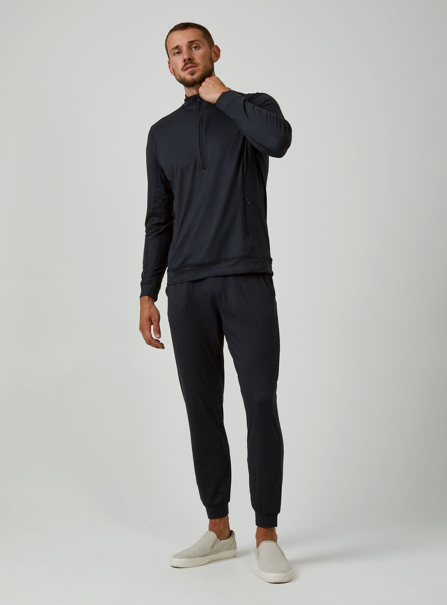 heather-black-1008