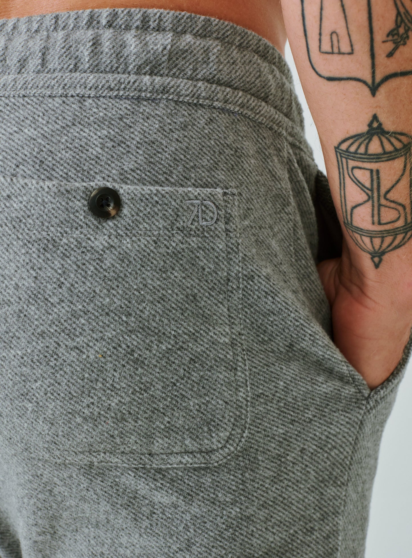 grey-1009